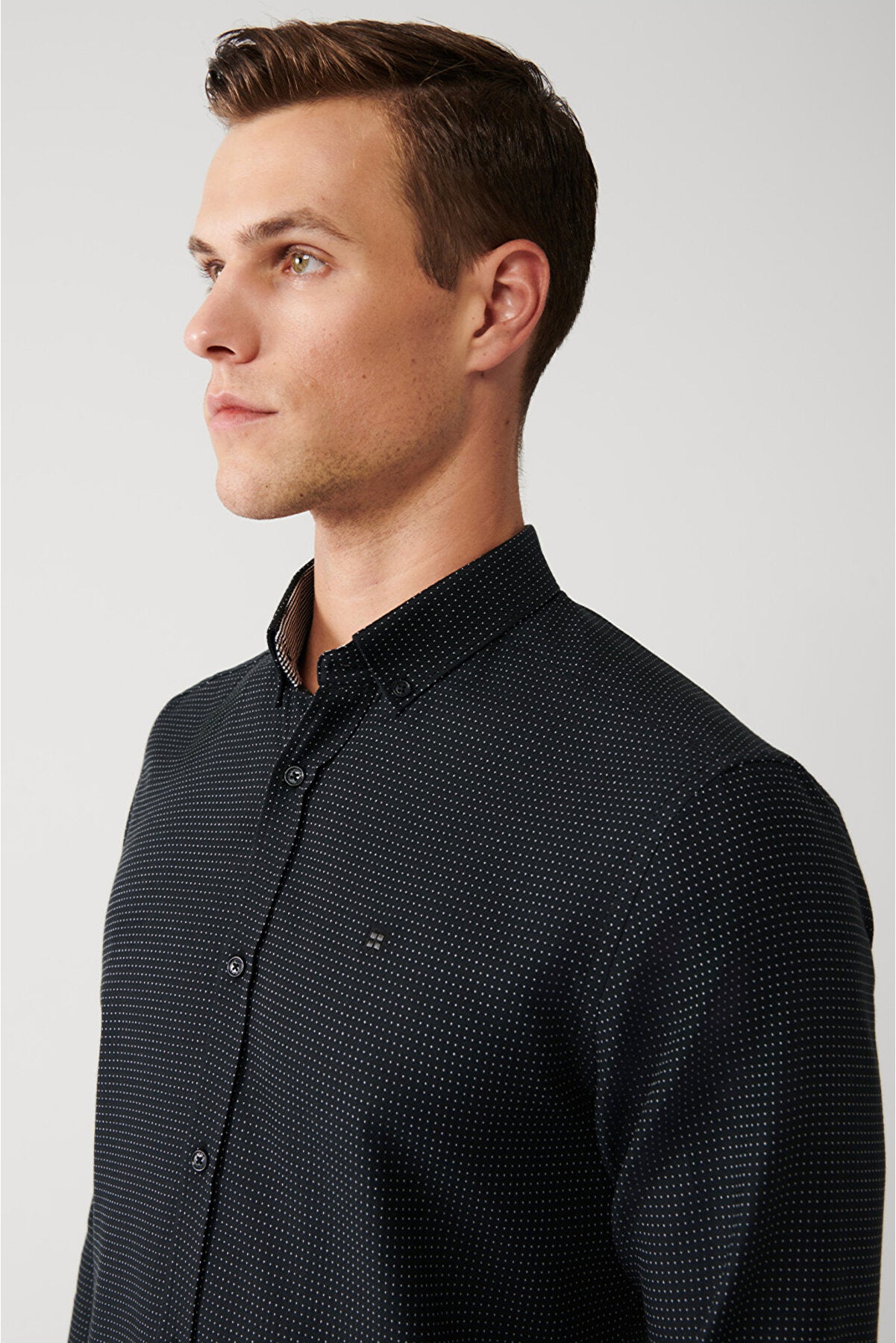 Erkek Siyah D����meli Yaka Dokulu Pamuklu Slim Fit G��mlek A32Y2076