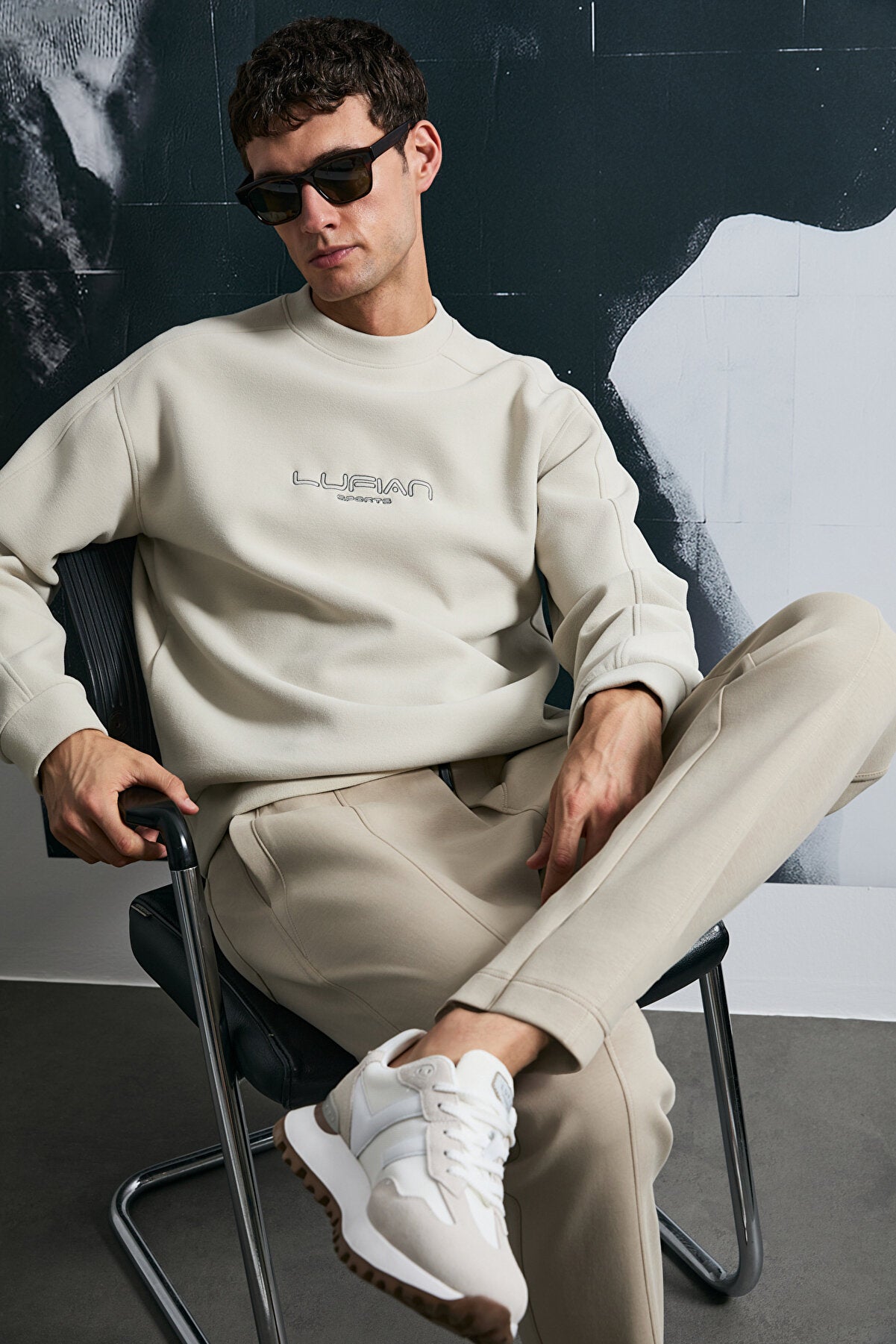 Dark Men's Sweatshirt Ecru