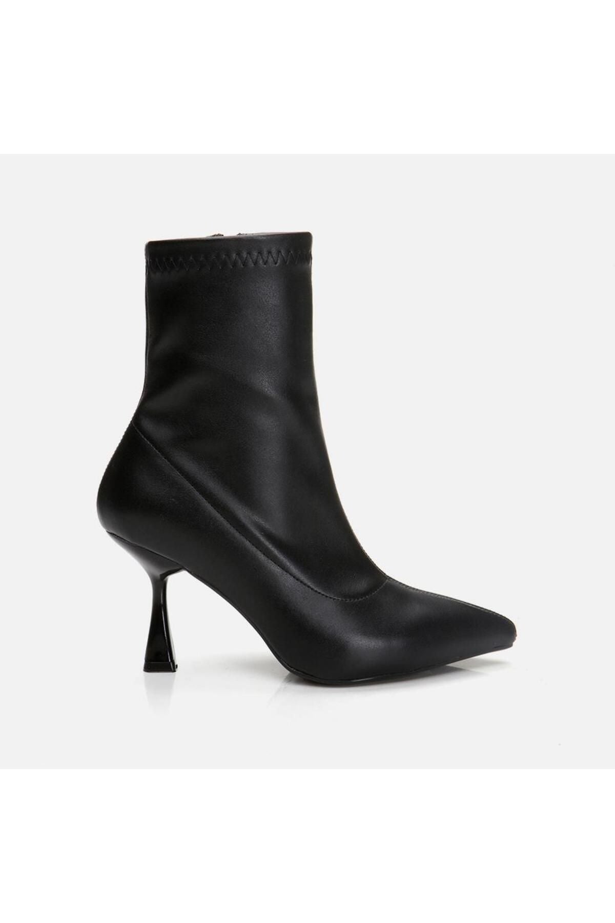 Black Women's Heeled Boots
