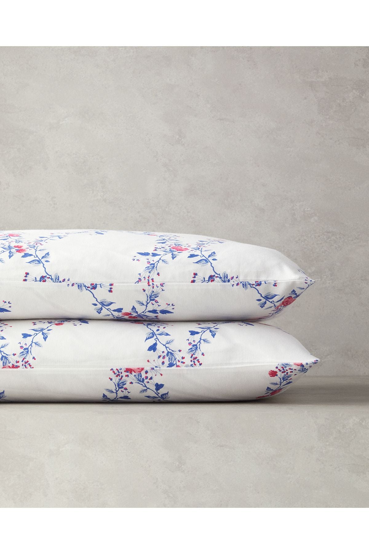 Floral Slice 2-Piece Pillowcase Dark Blue