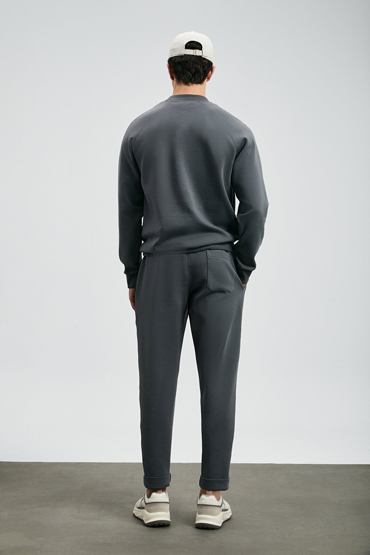 Grant Men's Sweatshirt Dark Grey