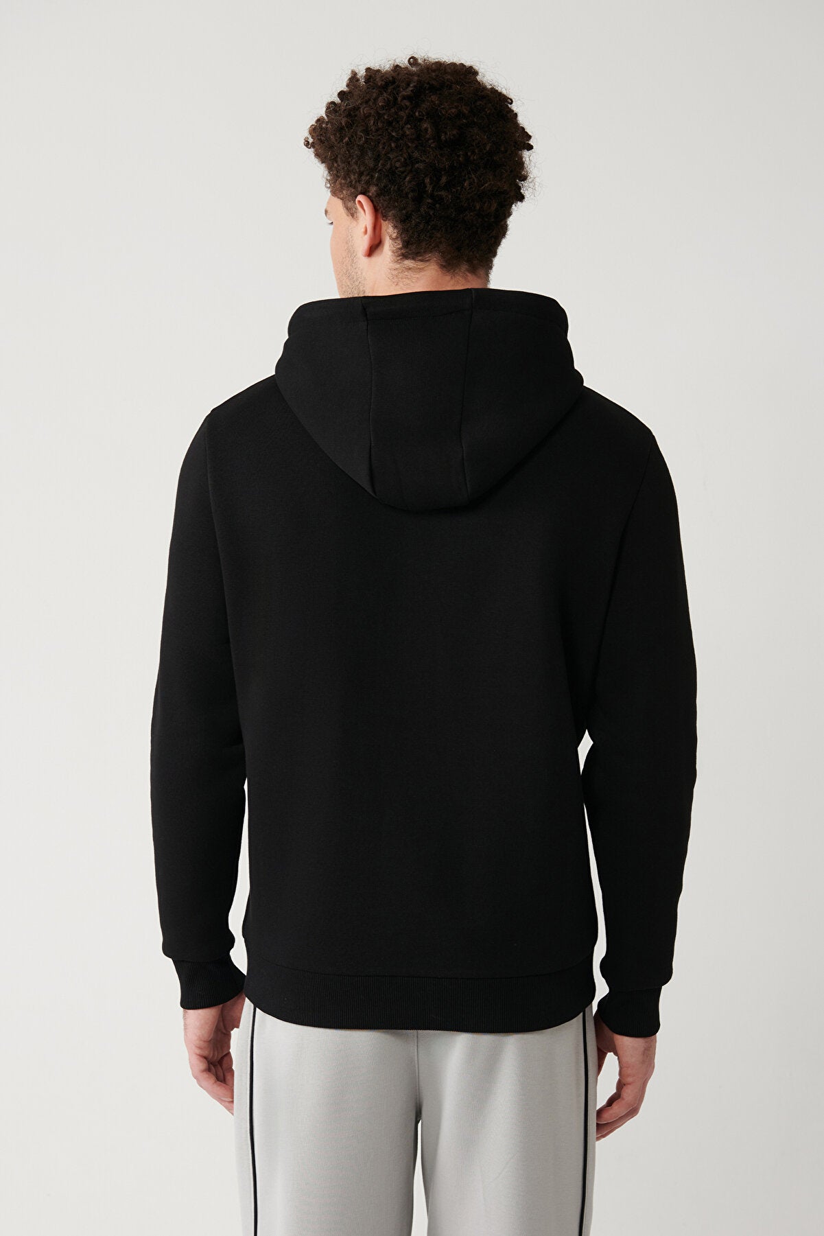 Men's Black Charcoal Fabric Hooded Collar Slit Embroidered Kangaroo Pocket Sweatshirt A32Y1193