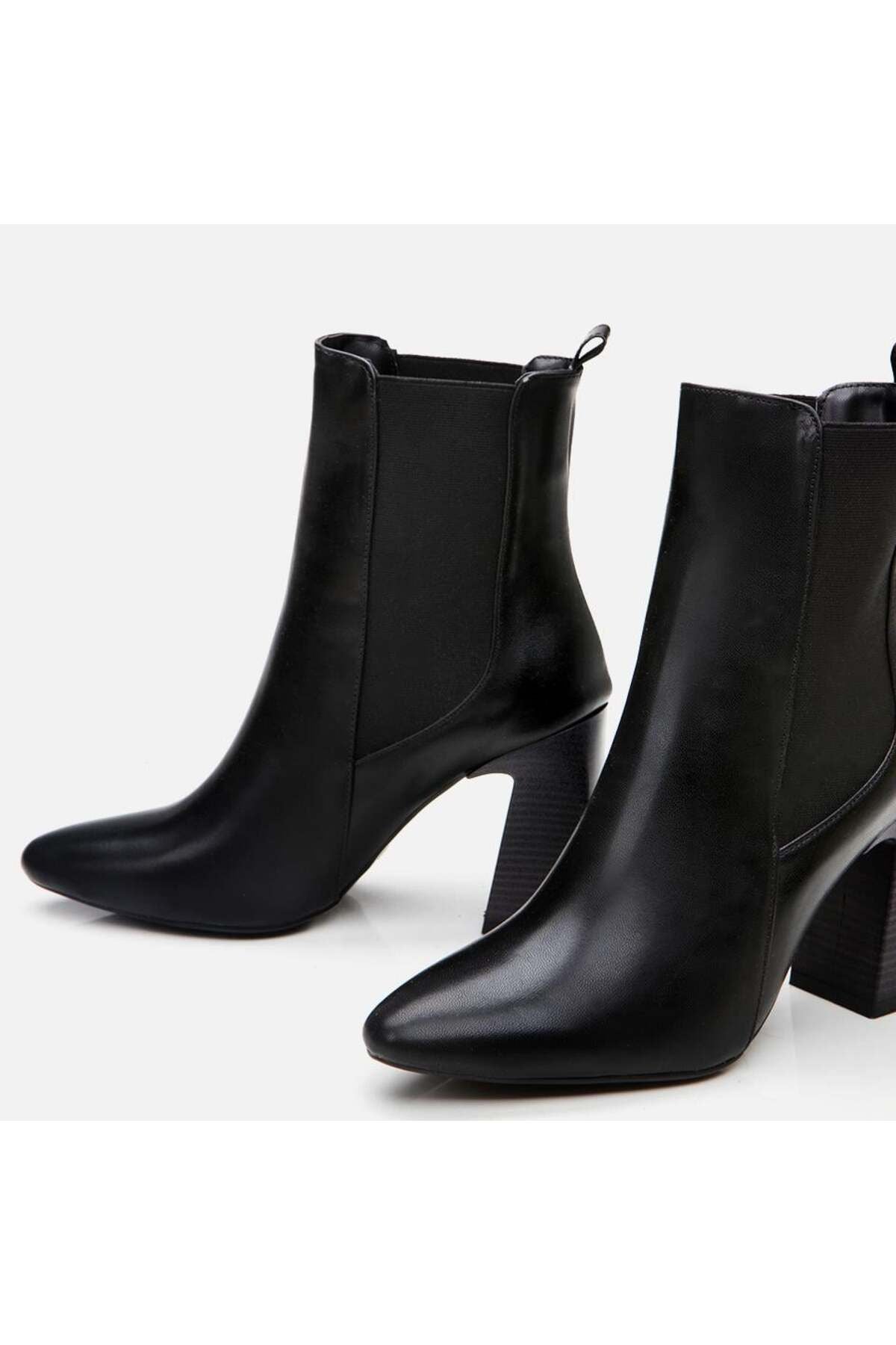 Black Women's Heeled Boots