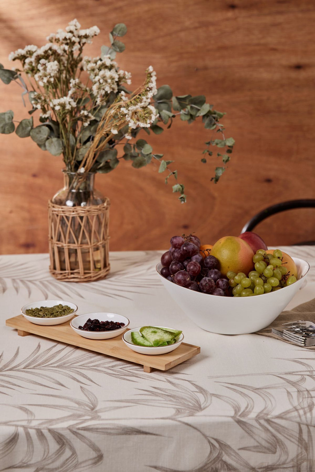 Bamboo Serving Set of 3 Snack Trays and 26 cm Bowl