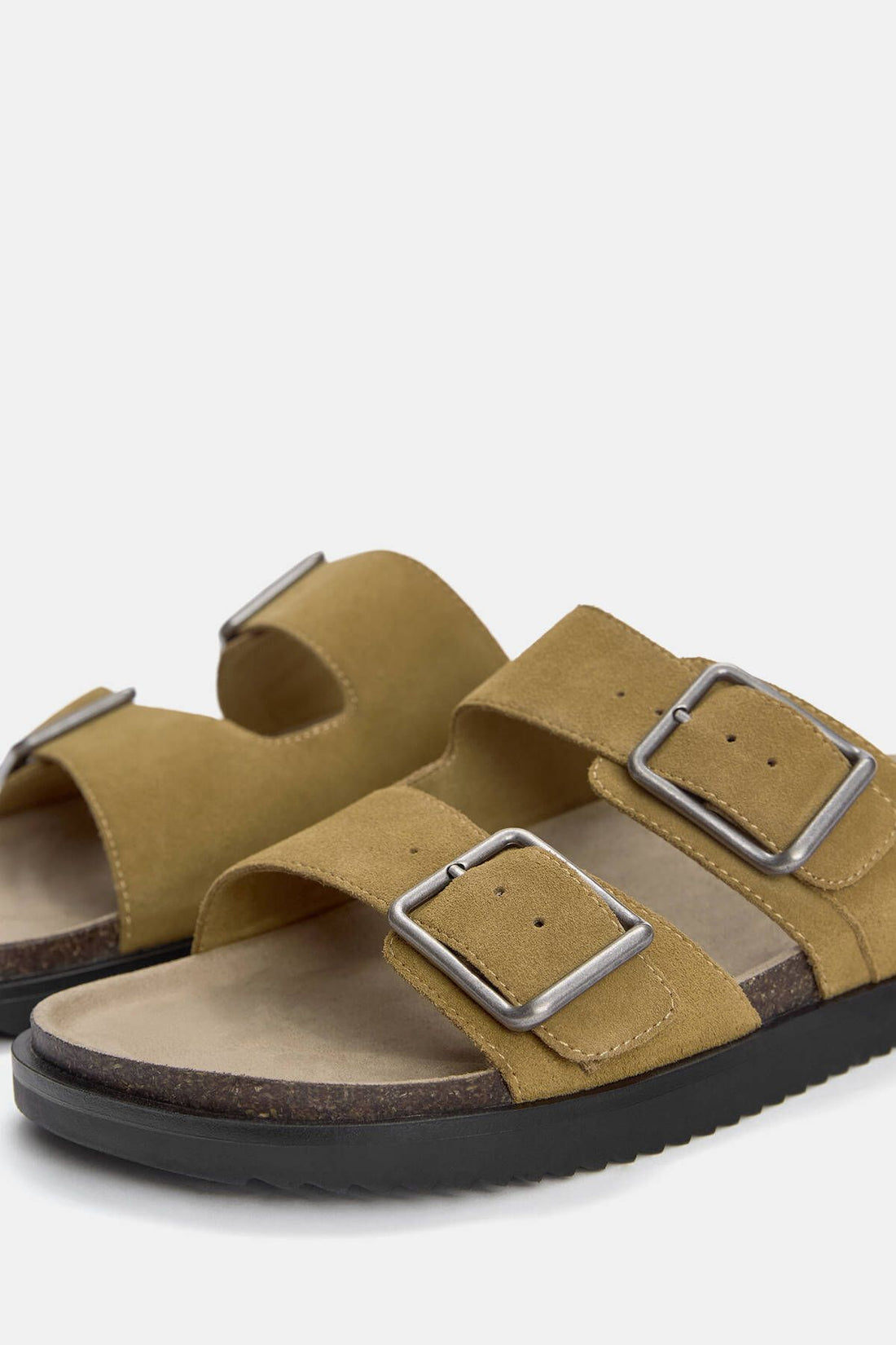 Plain thick suede slippers with buckle