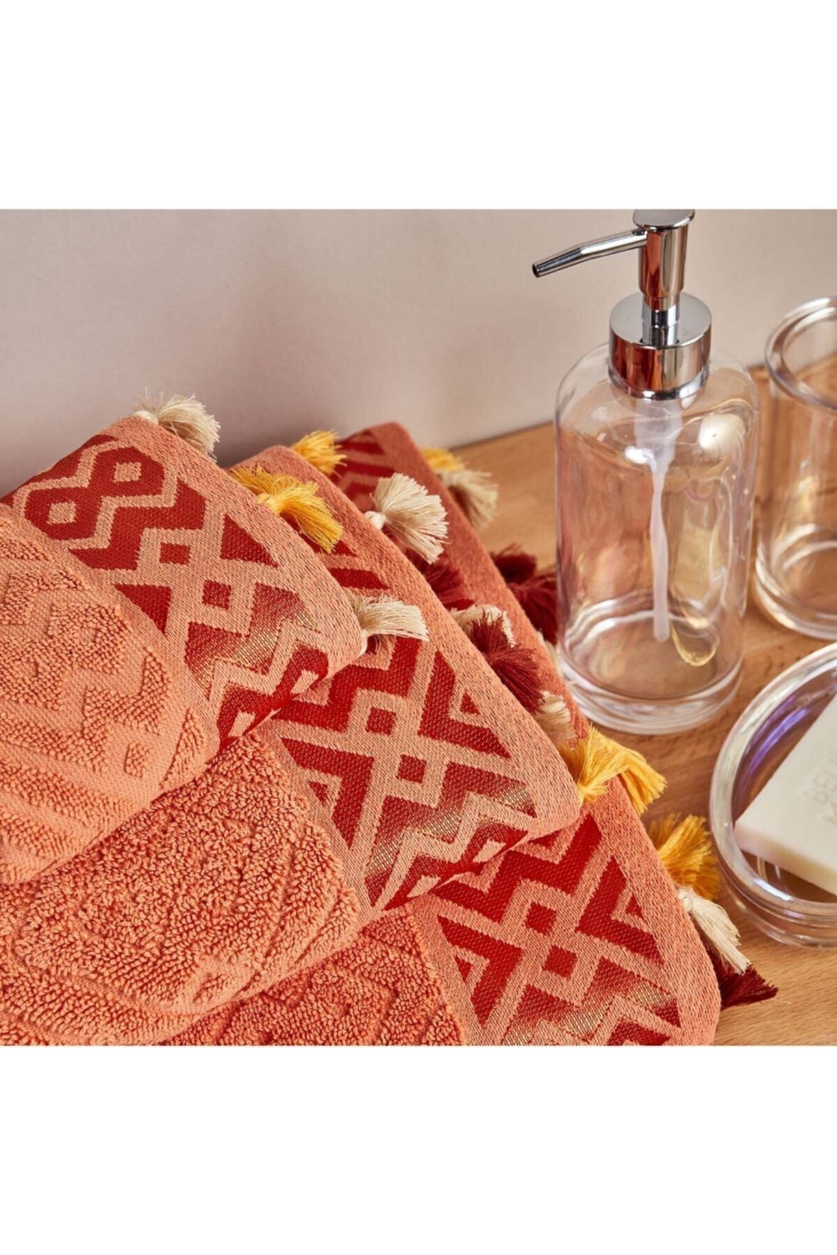 MAISON Mosaic Geometric Pattern 100% Cotton Bath Towel