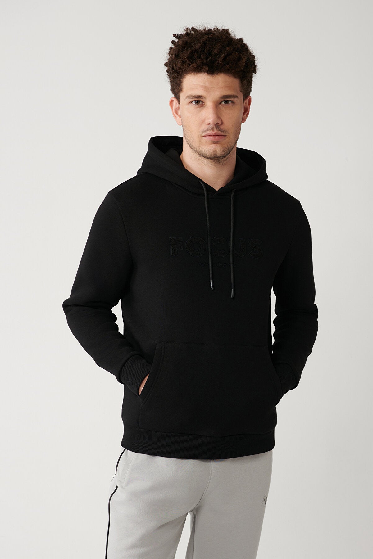 Men's Black Charcoal Fabric Hooded Collar Slit Embroidered Kangaroo Pocket Sweatshirt A32Y1193