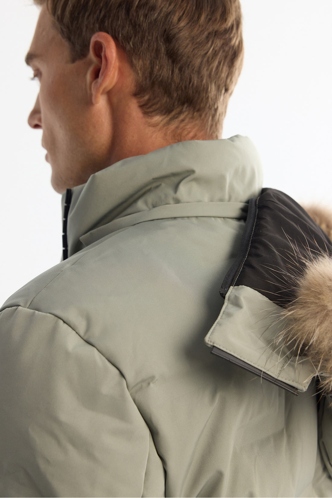 Erkek Nil Yeşili Kapüşonlu Su İtici Rüzgar Geçirmez Kaz Tüyü Şişme Comfort Fit Mont A42Y6010