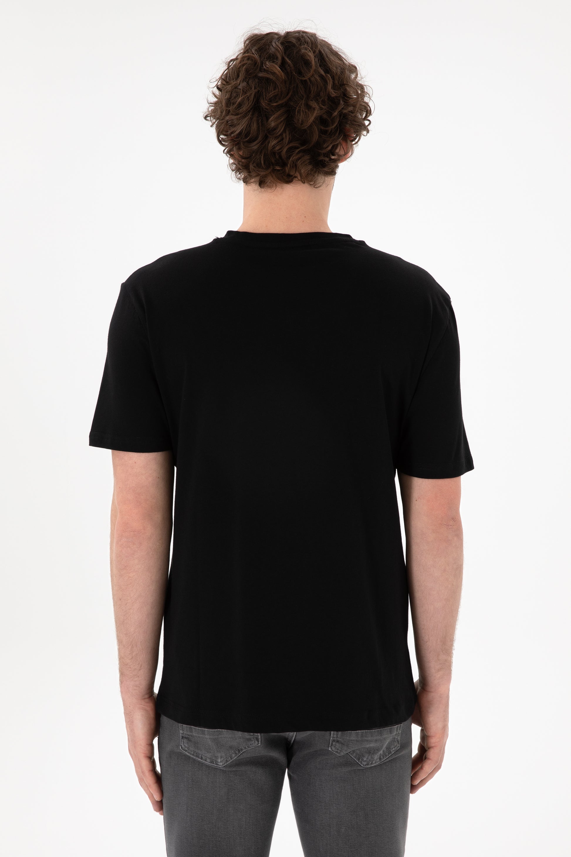 Men's Regular Fit V-Neck Black Basic T-Shirt