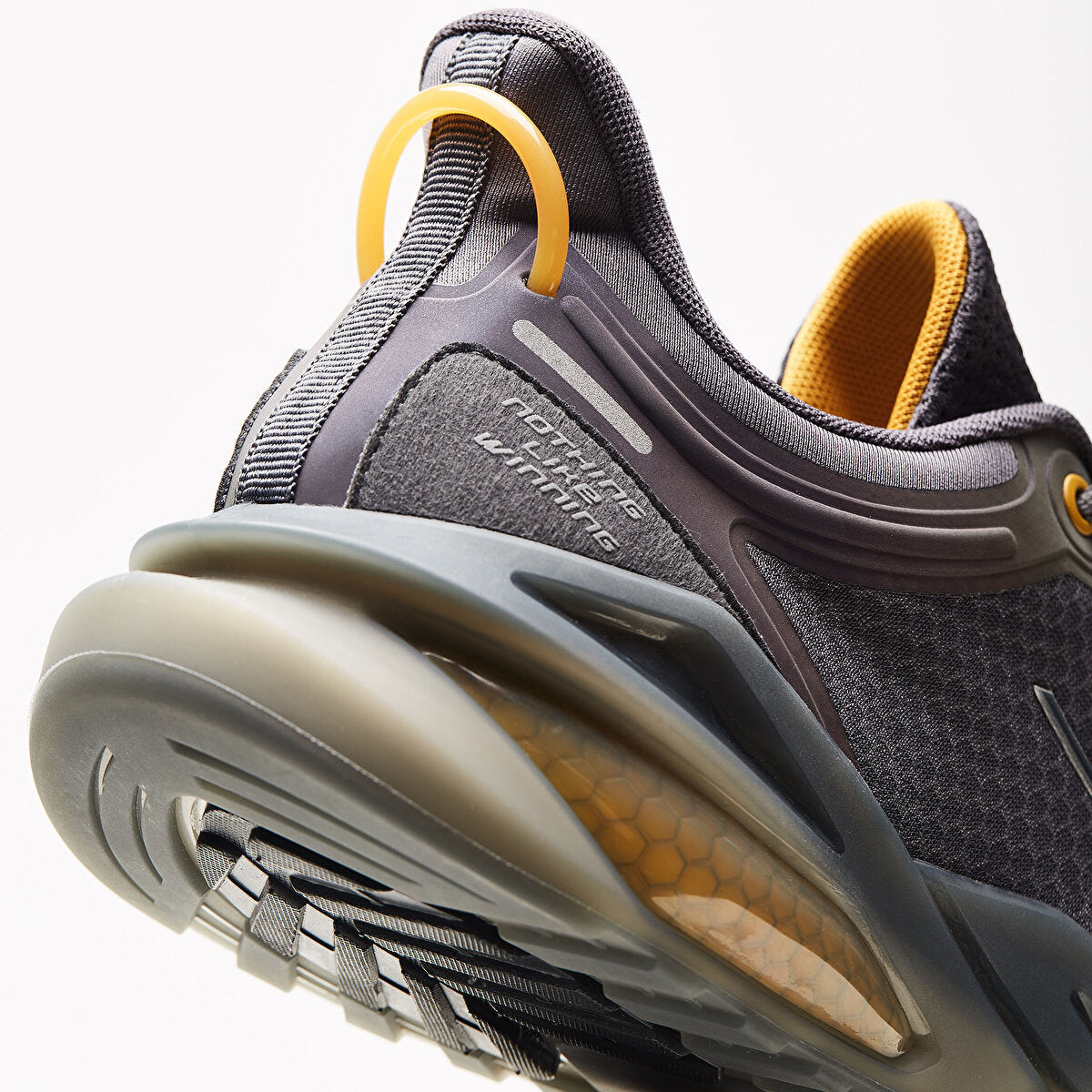 Sapphire 4 Mens Airfoam Sneakers
