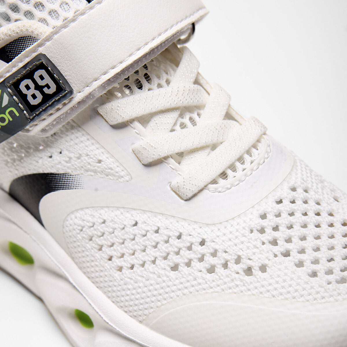 Capri 2 Kids Sneakers