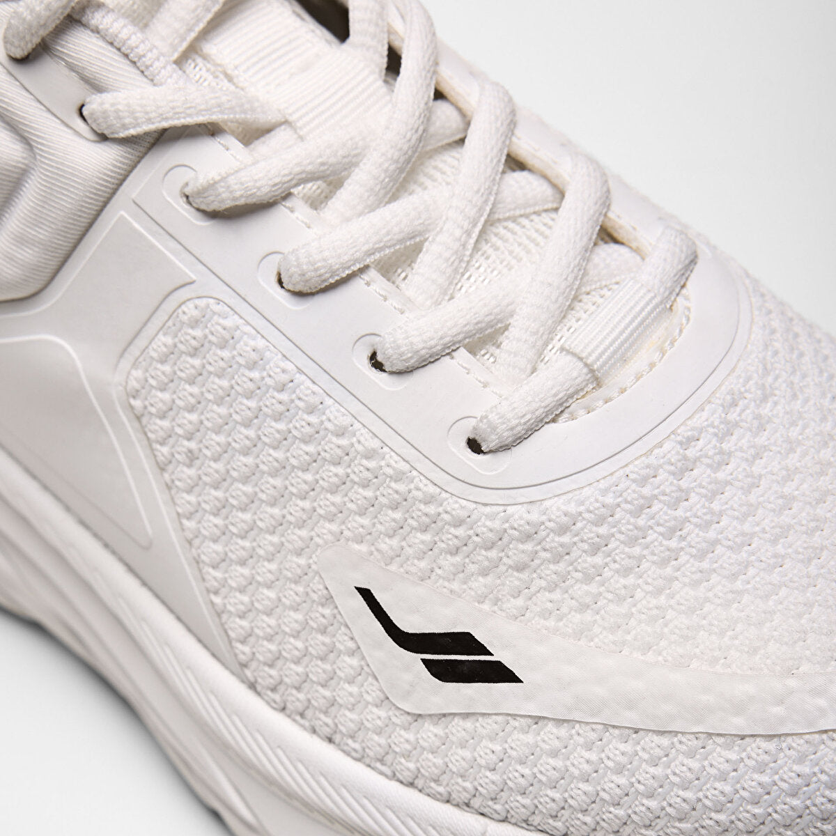 Maji 4 Easystep Women's Sneakers