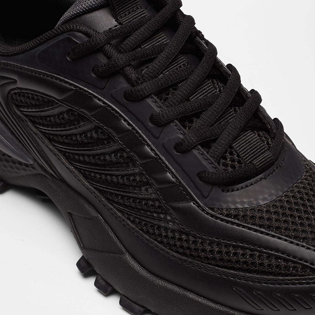 Stellar Trail Women's Sneakers