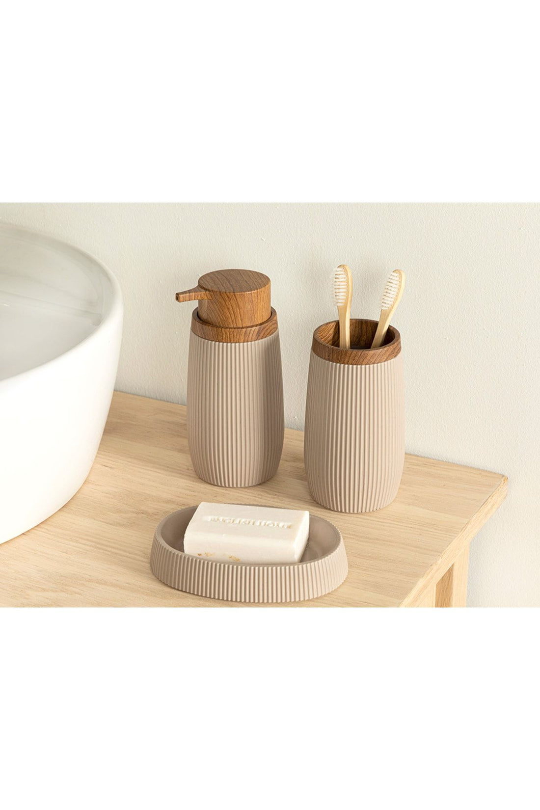 Evelyn 3-Piece Bathroom Set Coffee