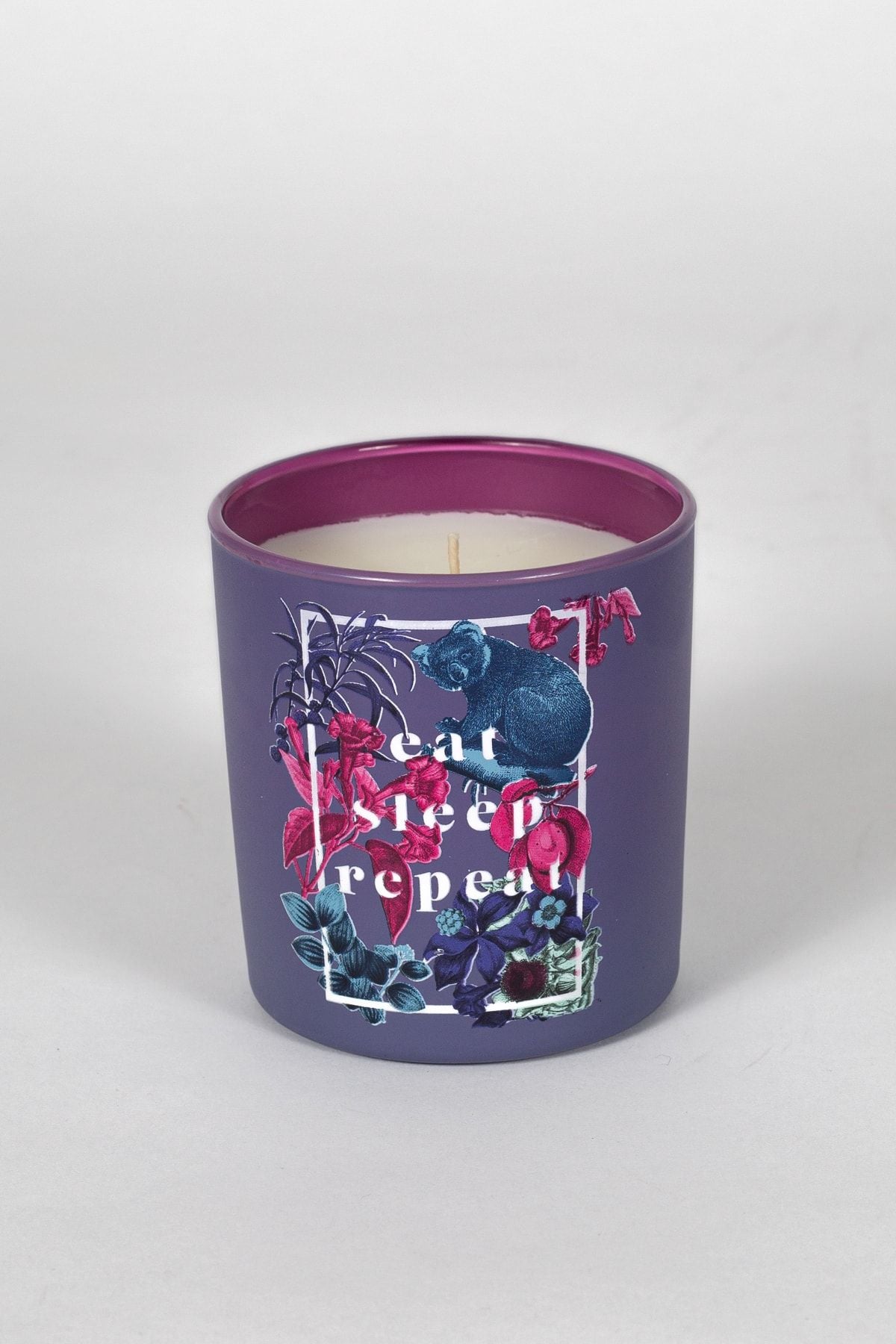 Slow City Sakura Blossom Scented Candle 200 g Purple