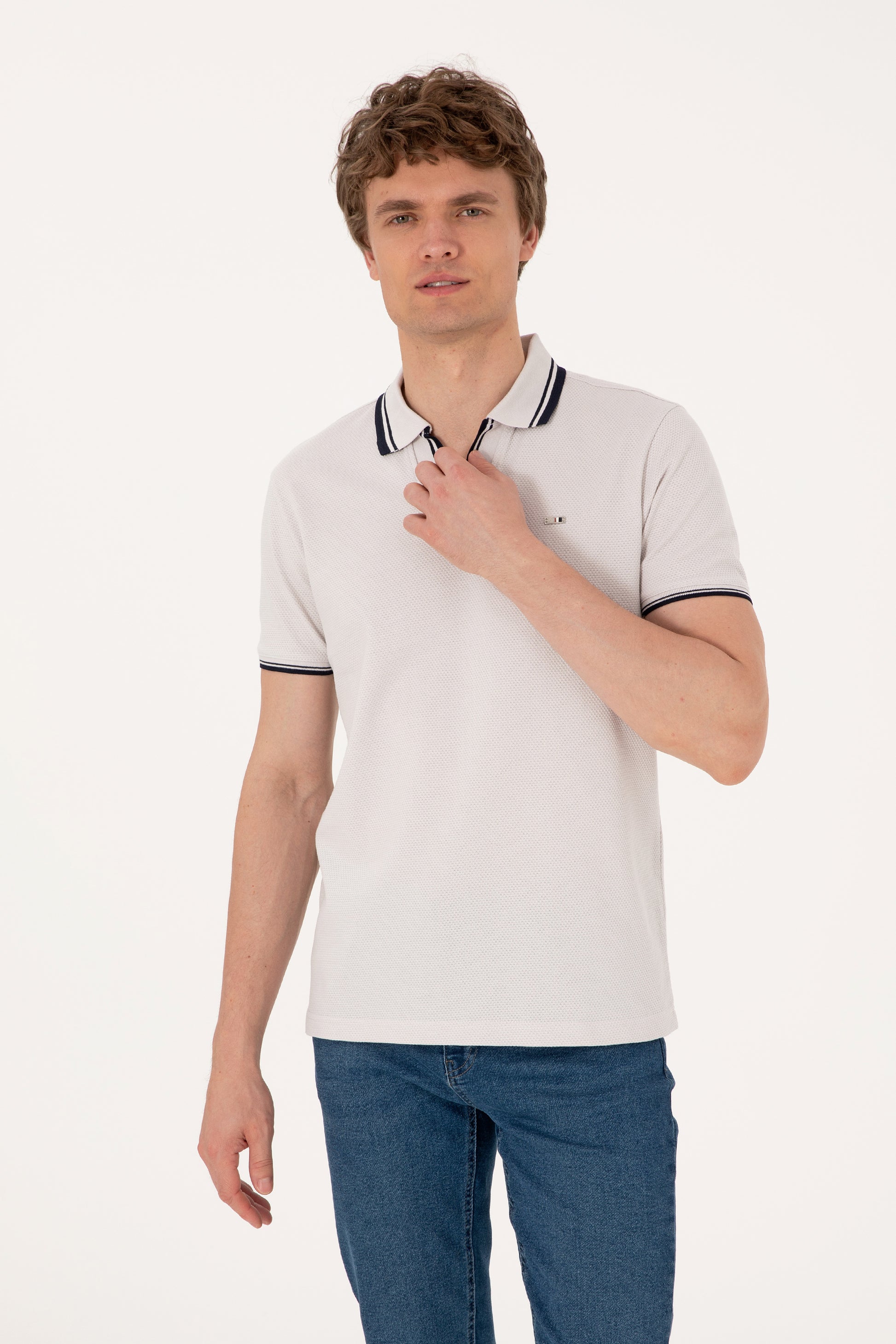 Men's Slim Fit Crazy Collar Light Grey T-Shirt
