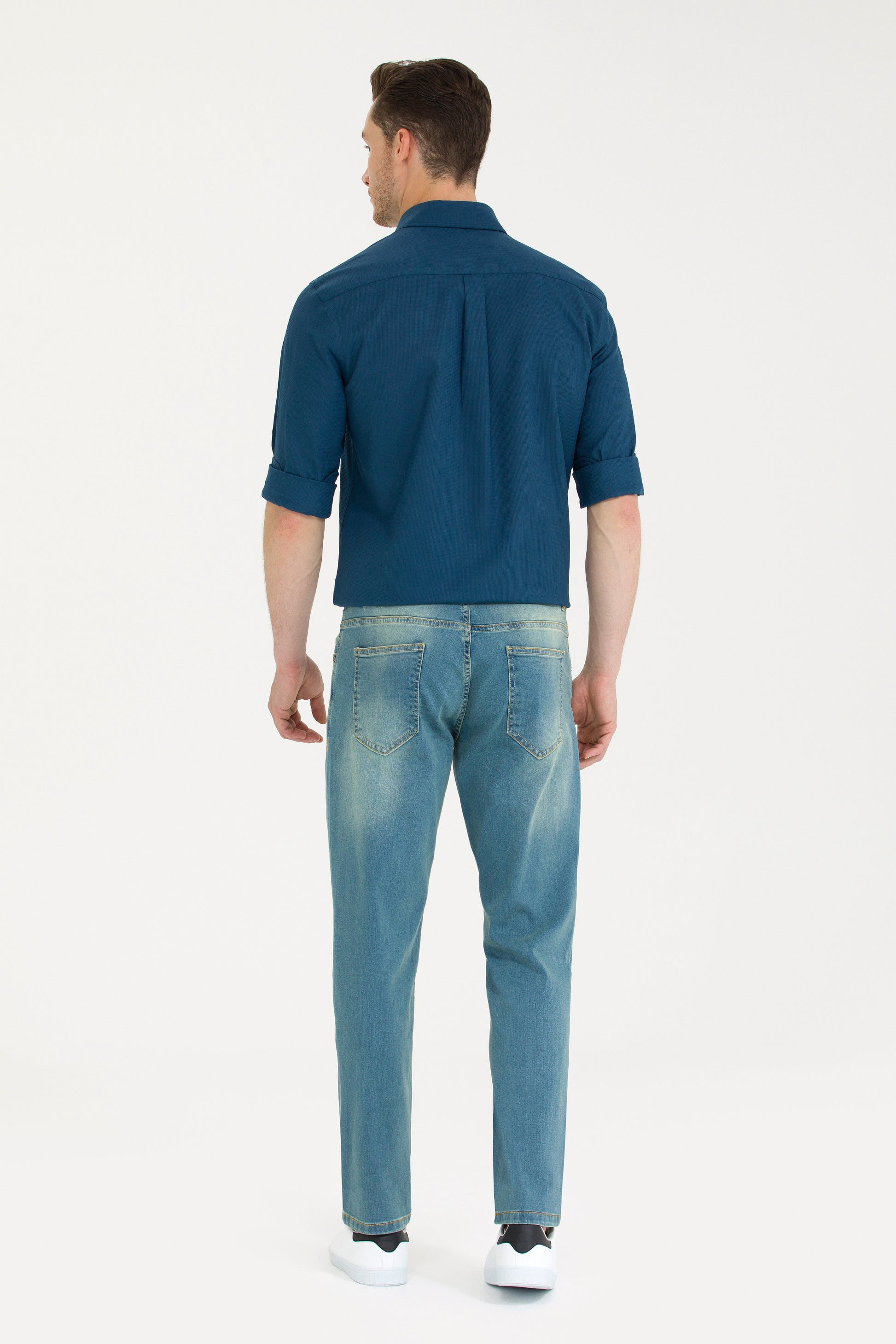 Men's Light Blue Jeans