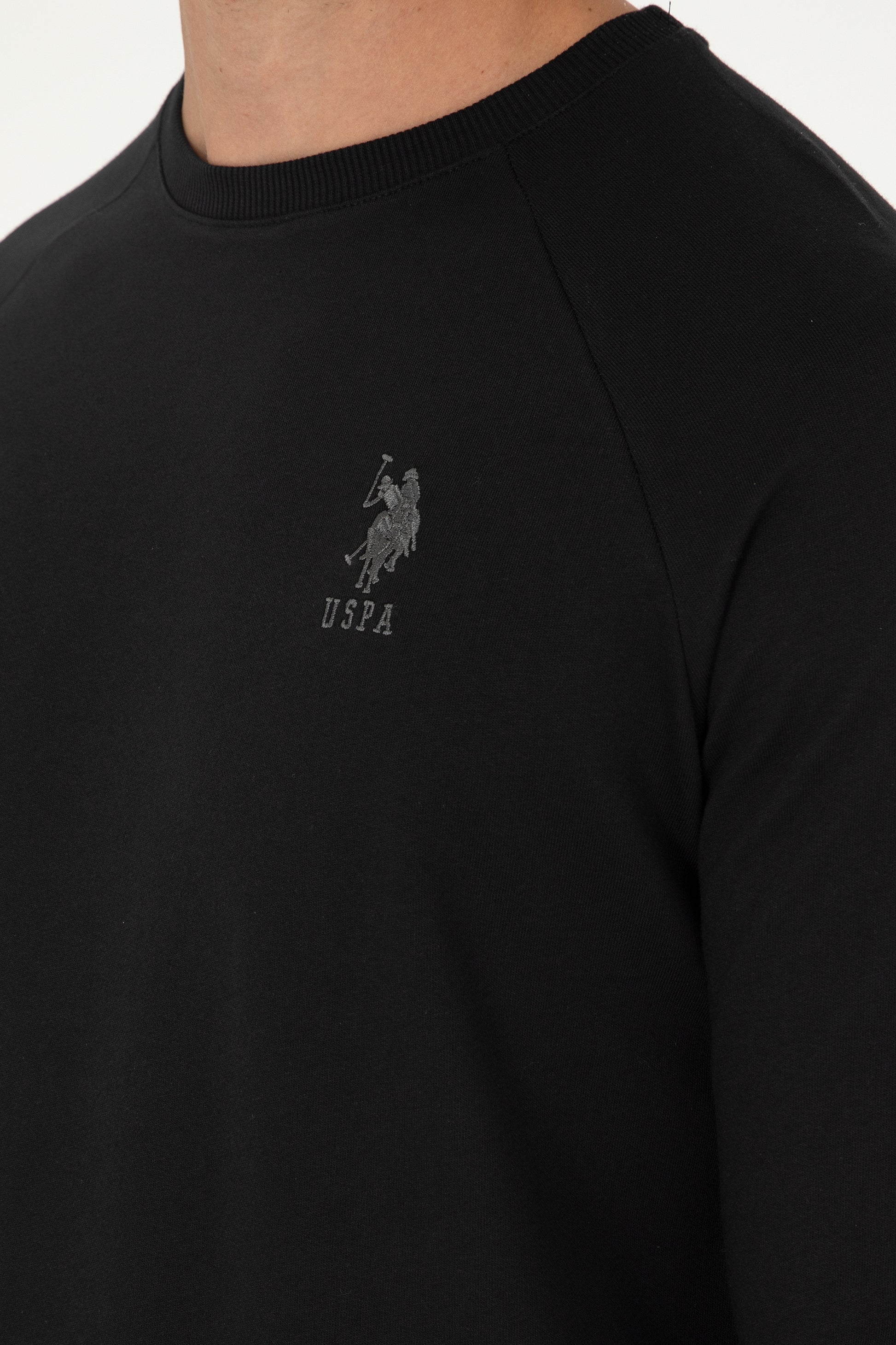 Men's Black Basic Sweatshirt