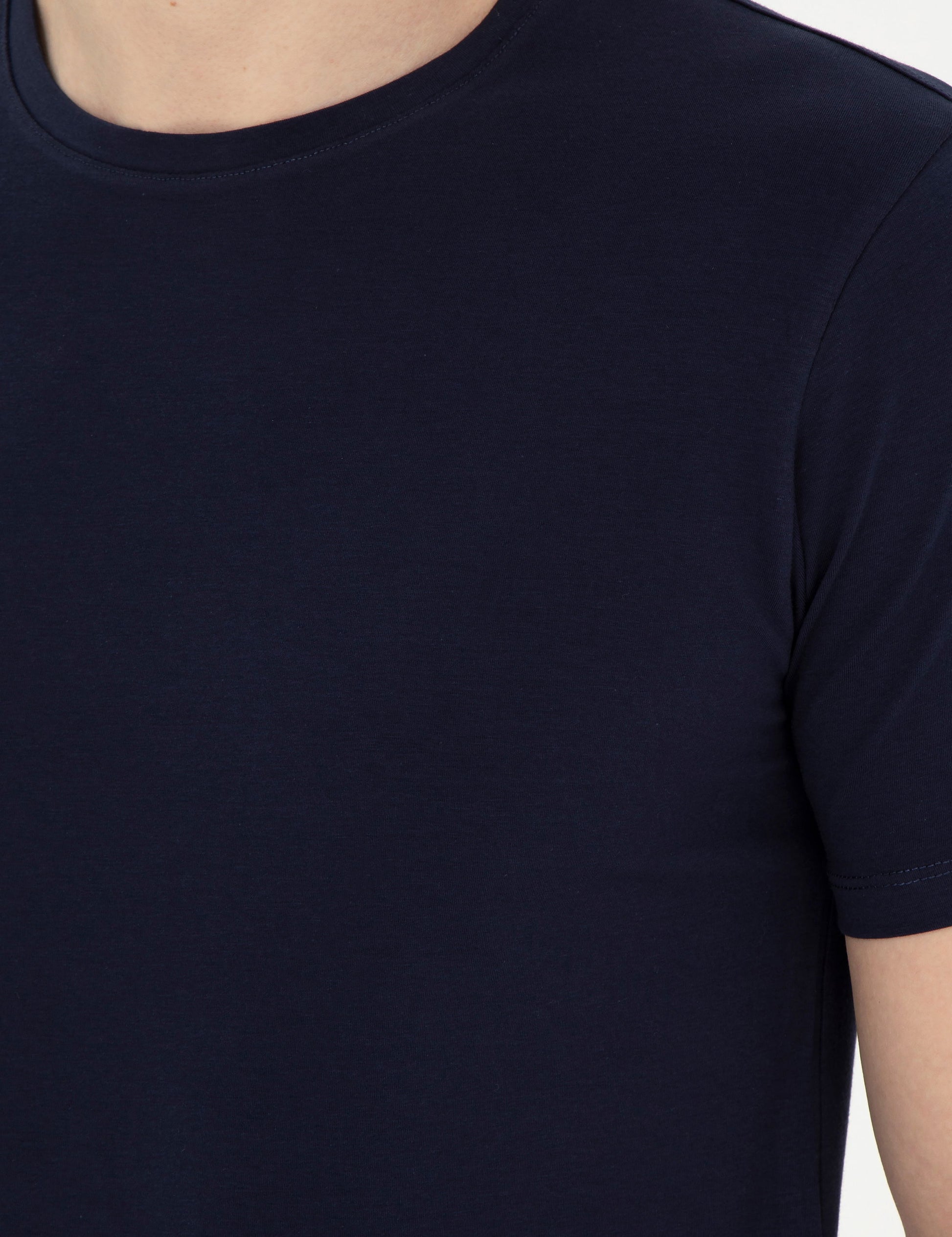 Navy Slim Fit Basic T-Shirt