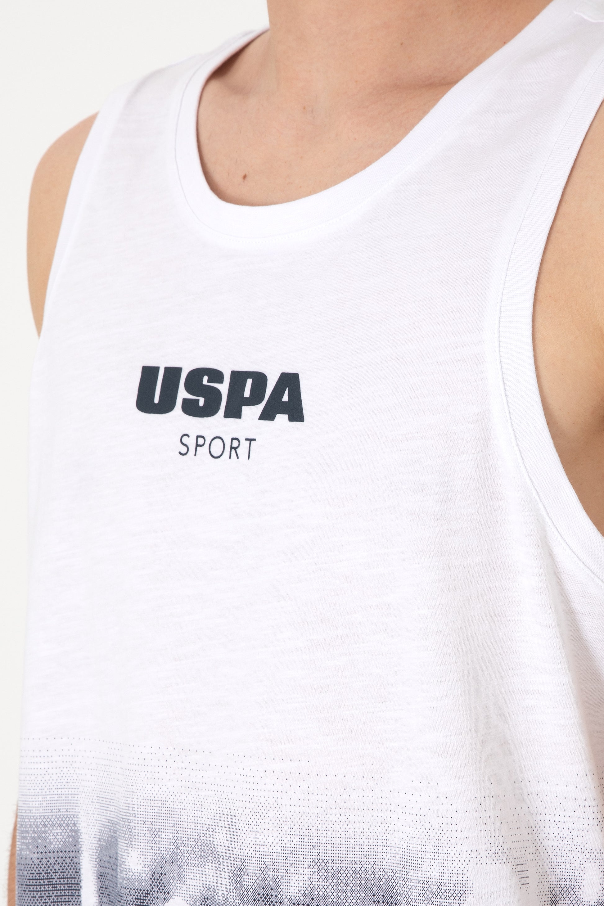 Men's Regular Fit Crew Neck White Sleeveless T-shirt