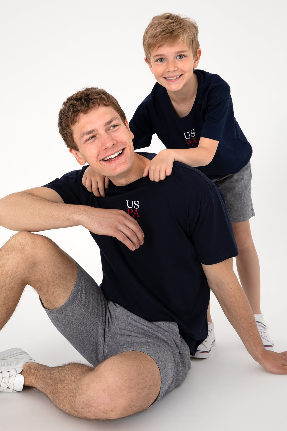 Men's Comfort Fit Crew Neck Navy T-Shirt
