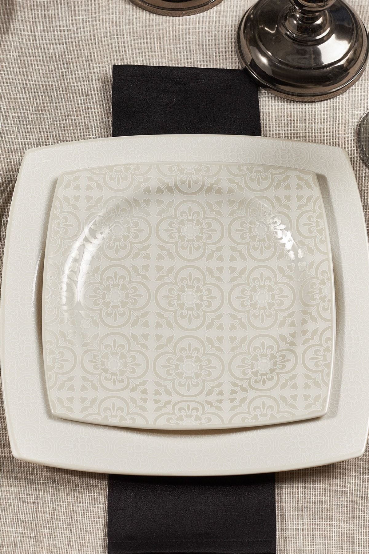 Royal Lace 24 Pieces 6 Seater Porcelain Dinner Set