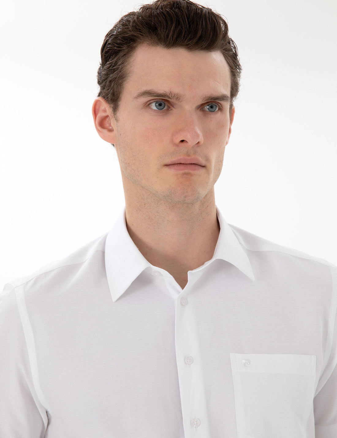 White Basic Regular Fit Short Sleeve Pocket Shirt