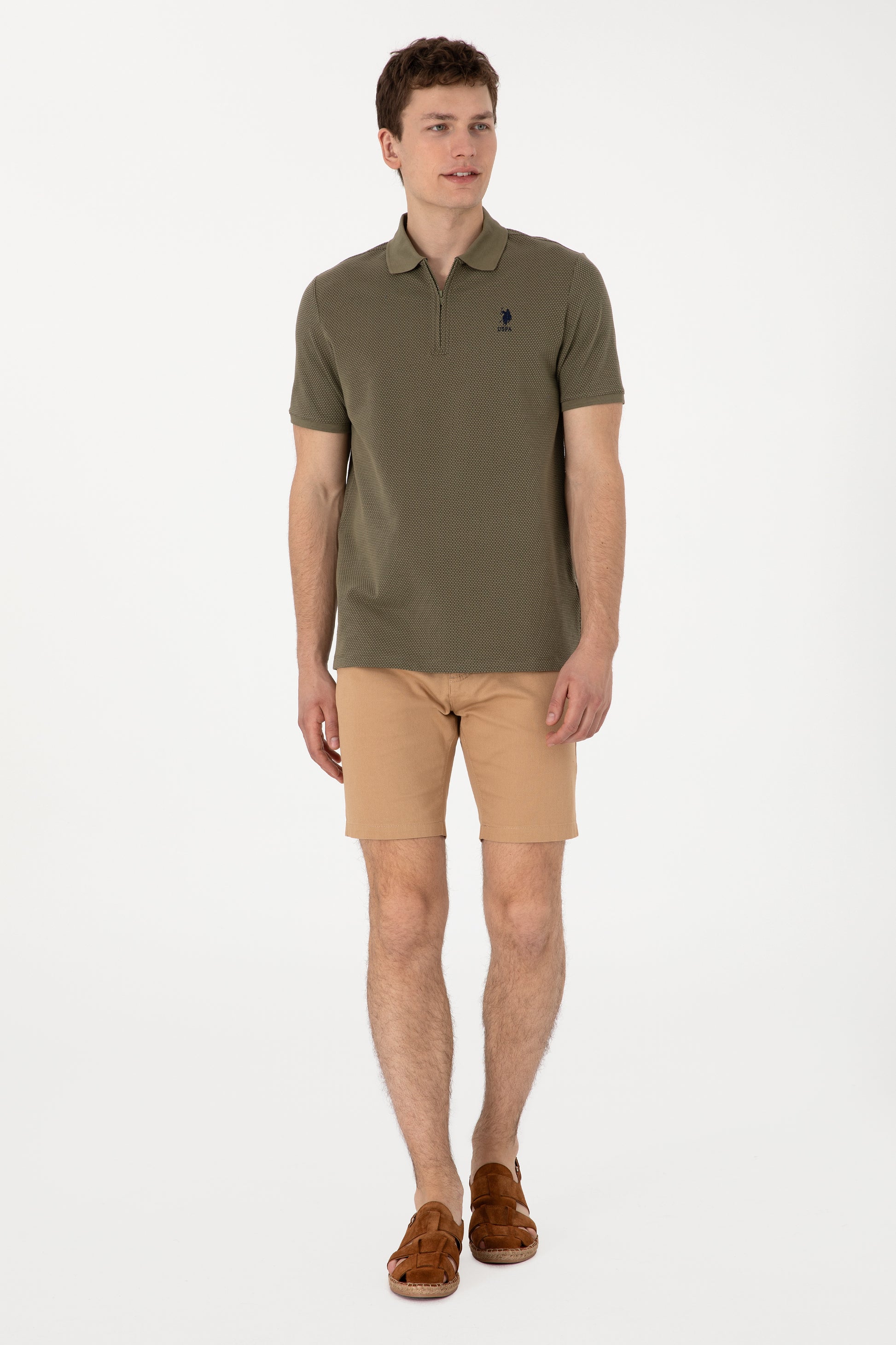 Men's Regular Fit Zippered Mink Textured T-Shirt