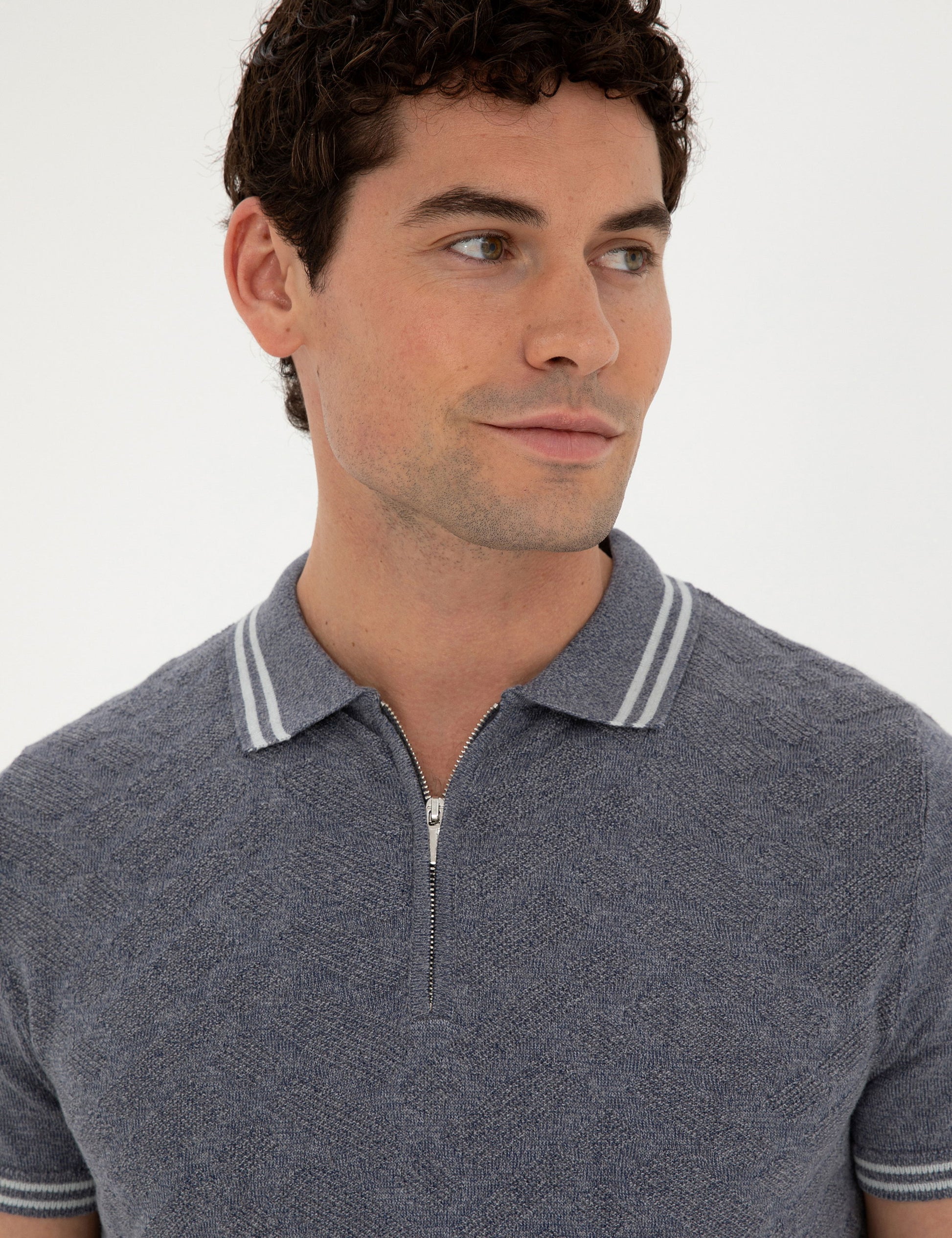 Indigo Slim Fit Zipper Polo Neck Linen Blend Knitwear T-Shirt