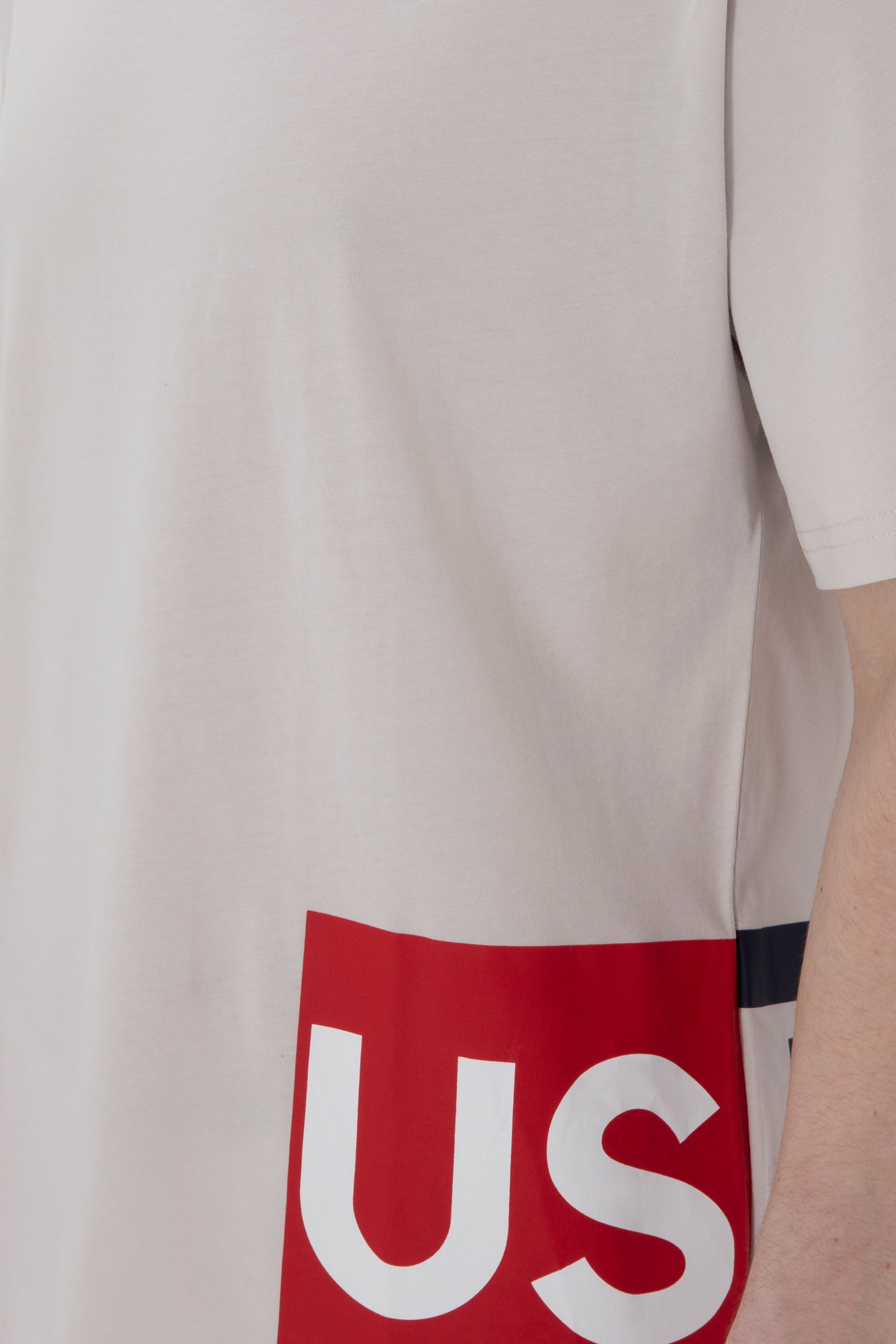 Men's Comfort Fit Crew Neck Light Grey T-Shirt