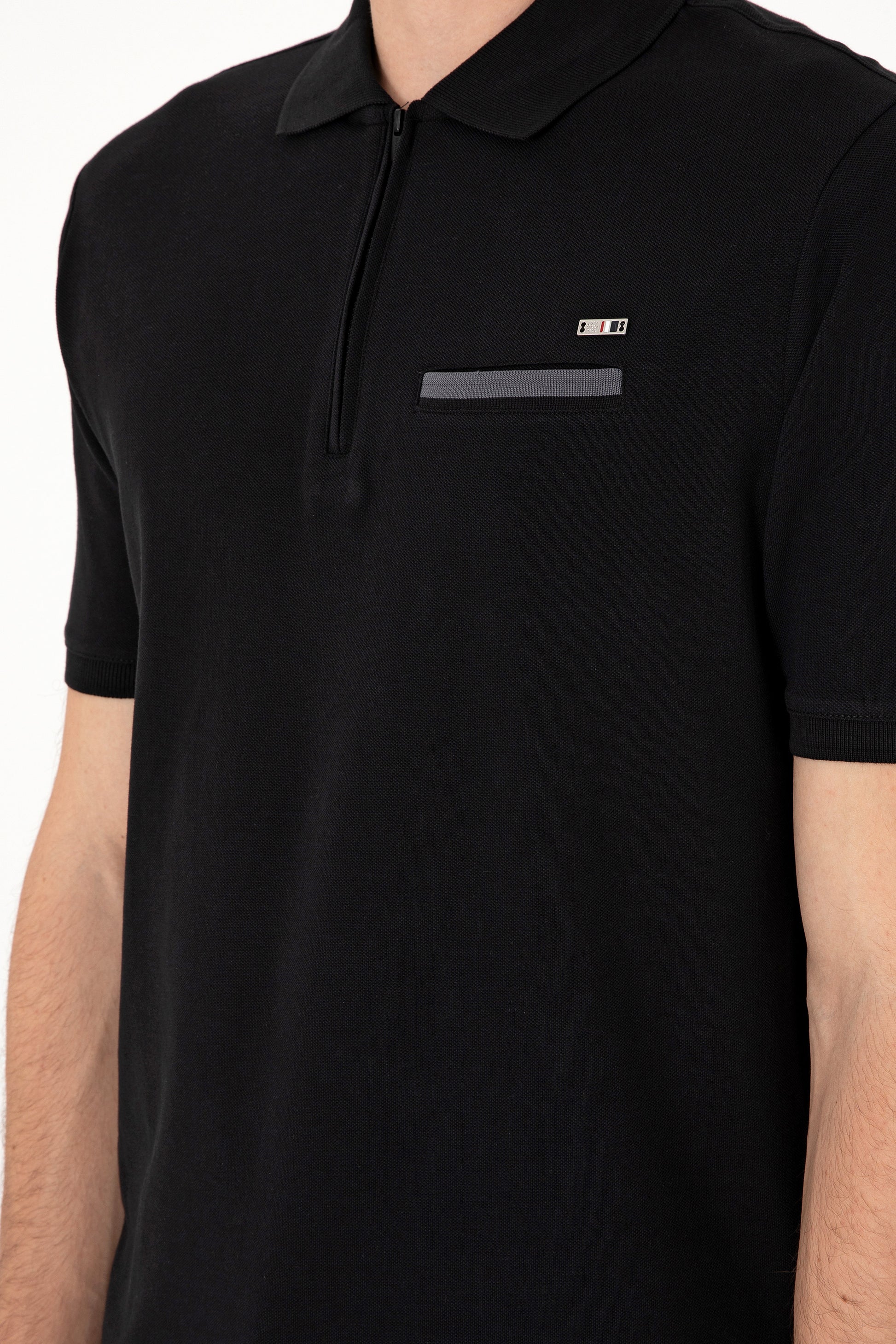 Men's Regular Fit Zipper Black T-Shirt