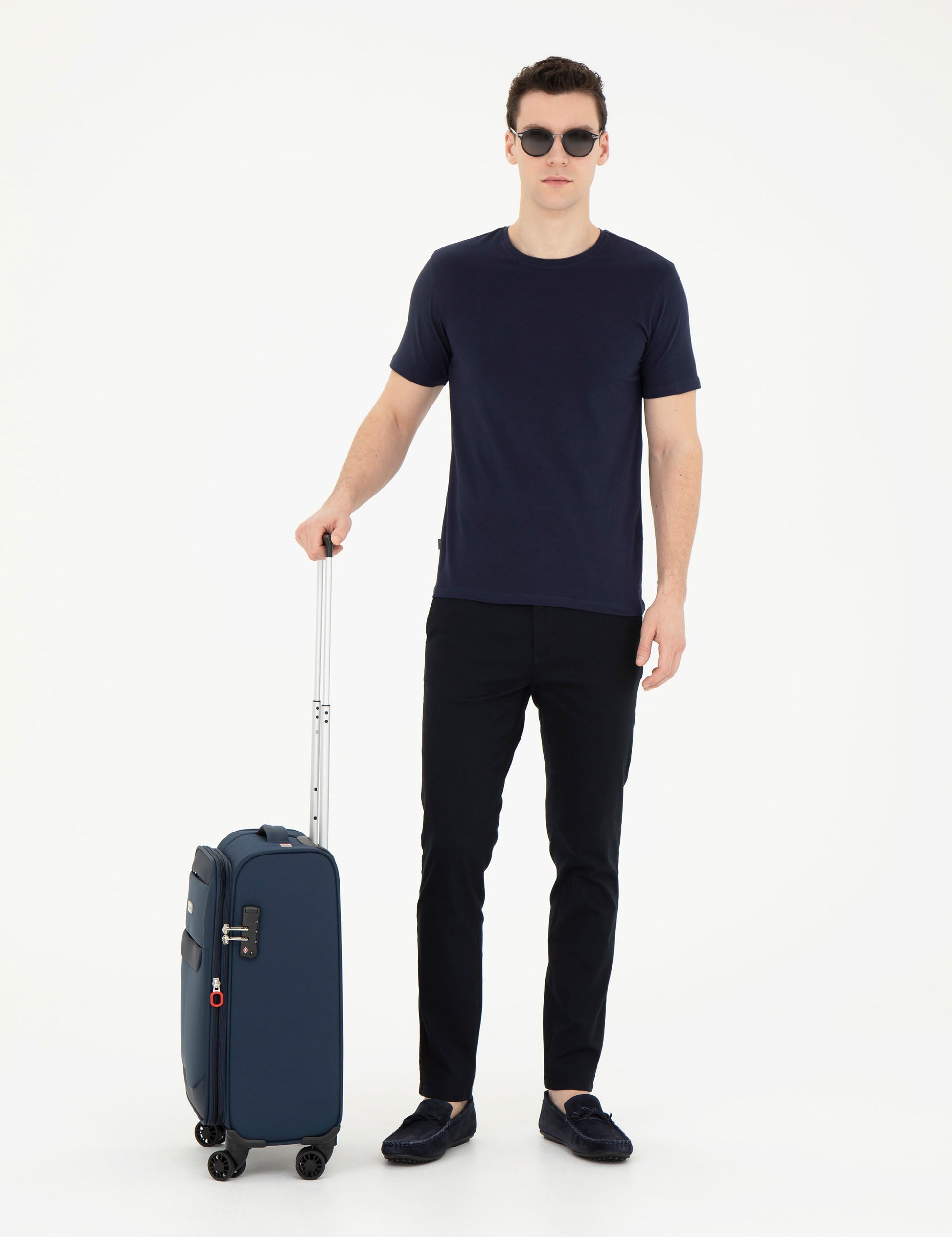 Navy Slim Fit Basic T-Shirt
