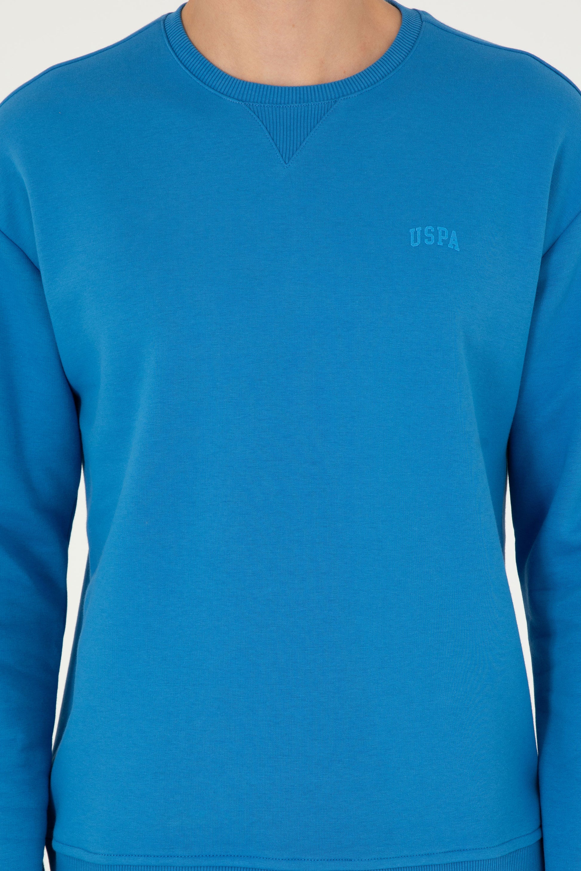 Comfort Fit Crew Neck Chunky Cobalt Basic Sweatshirt