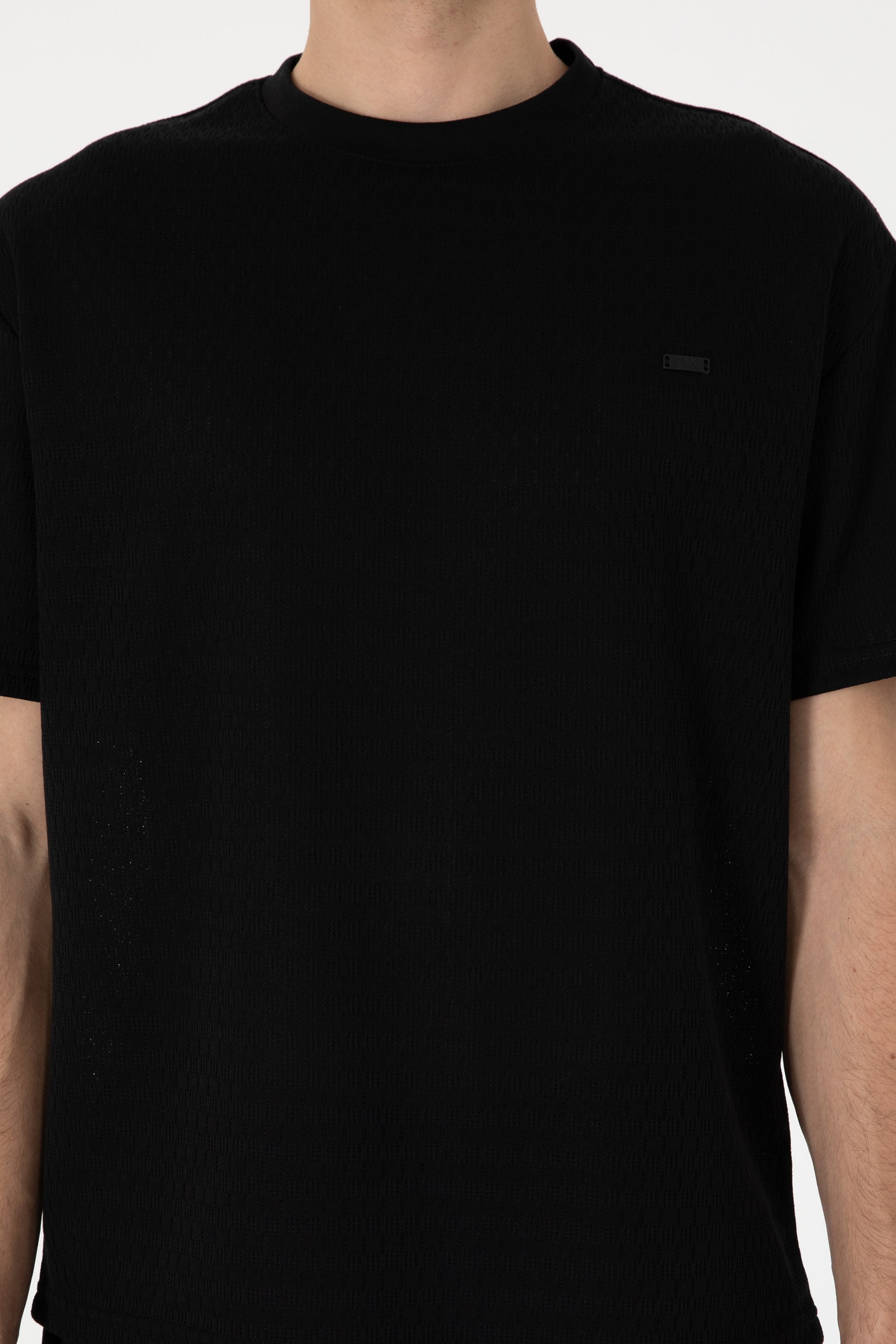 Men's Comfort Fit Crew Neck Black T-Shirt