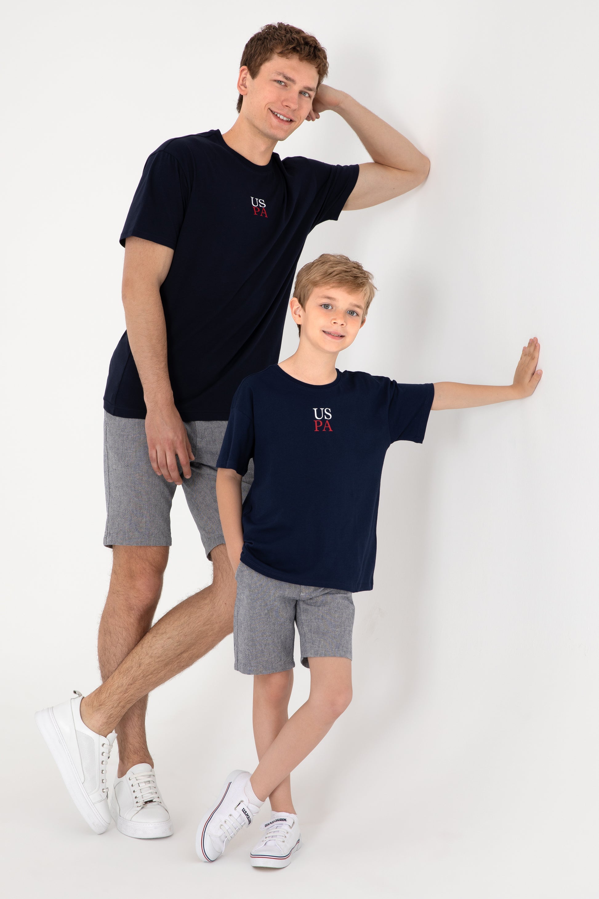 Men's Comfort Fit Crew Neck Navy T-Shirt