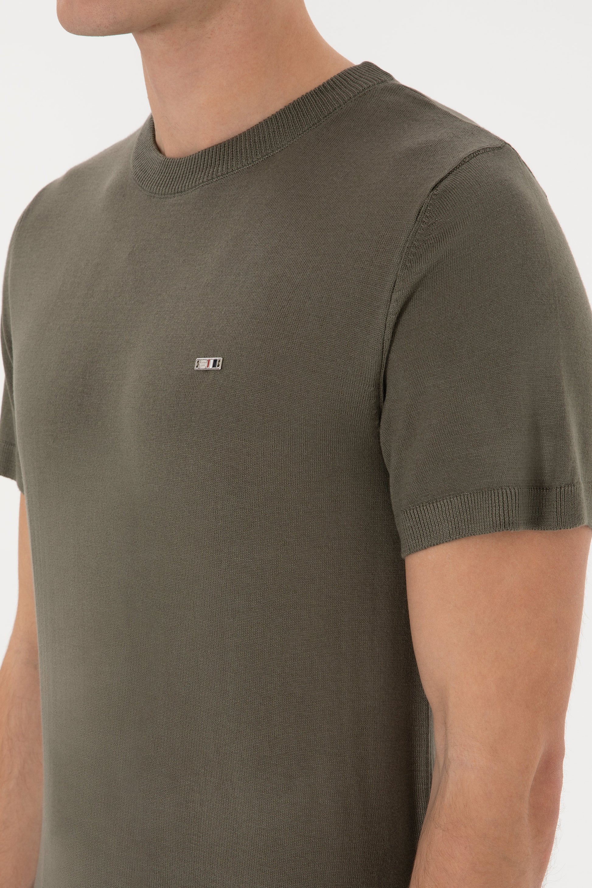 Men's Slim Fit Crew Neck Dark Khaki T-Shirt