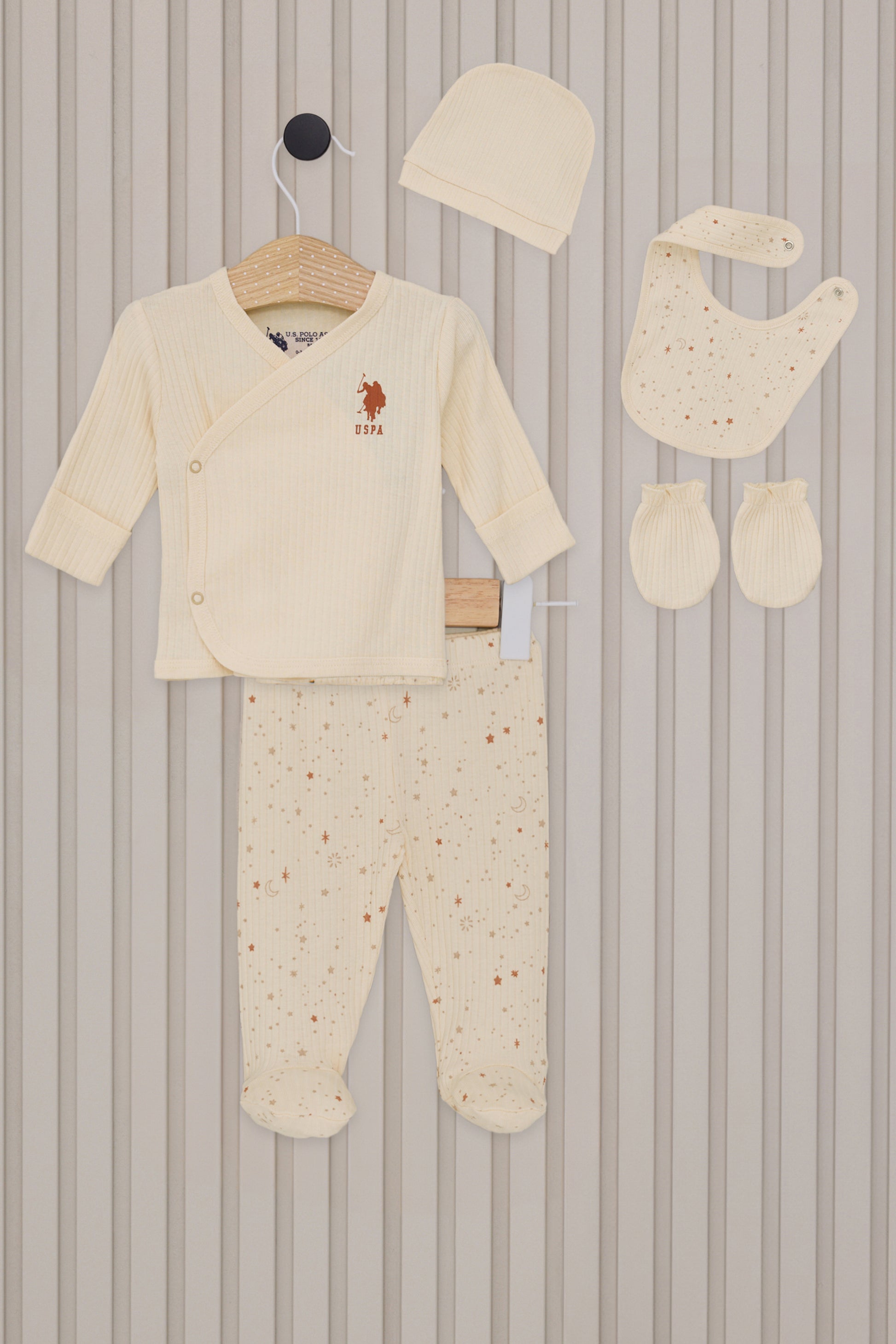 Baby Girl Cream Hospital Outlet 100% Cotton 5-Piece Zipper Set