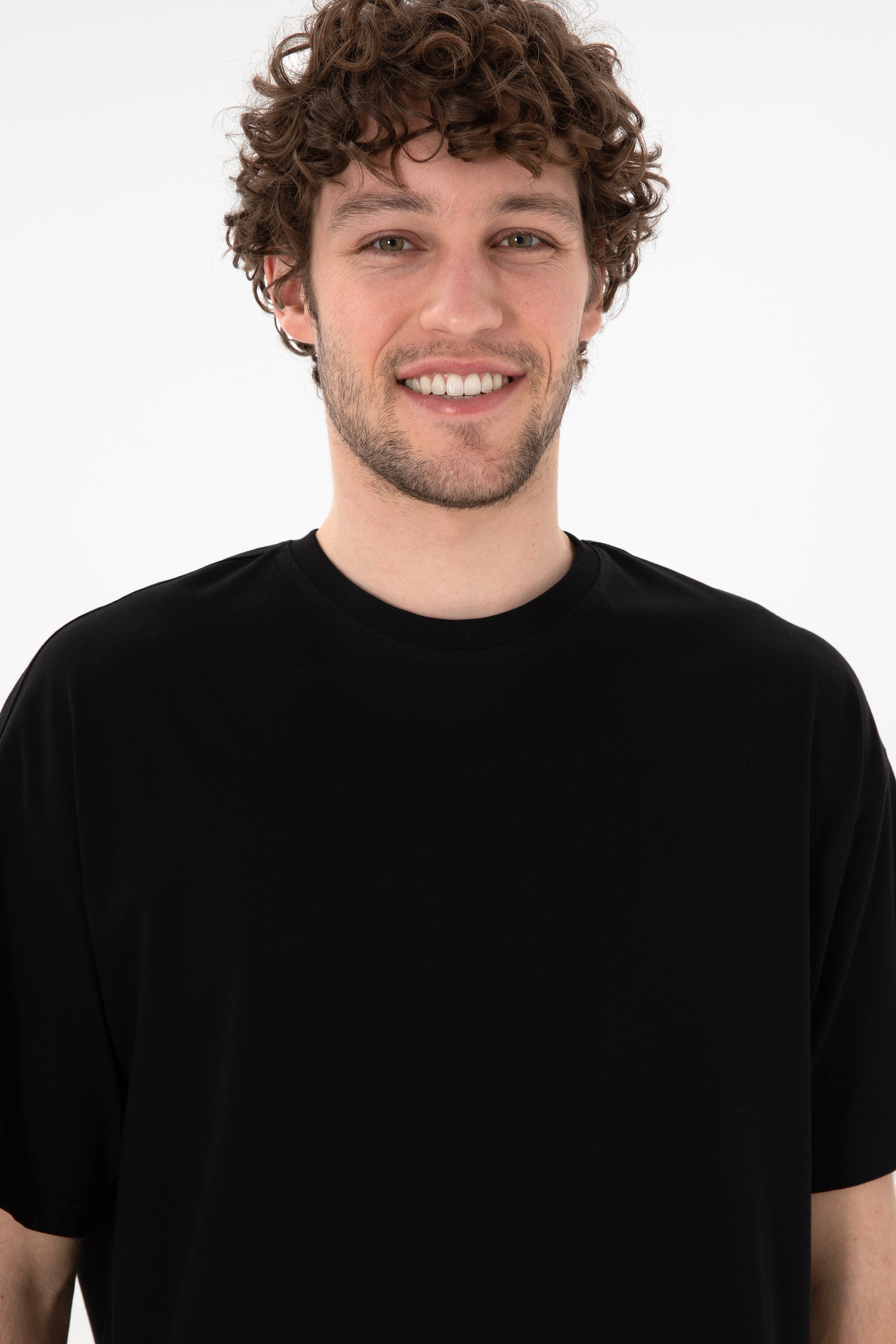 Men's Oversize Fit Crew Neck Black T-Shirt