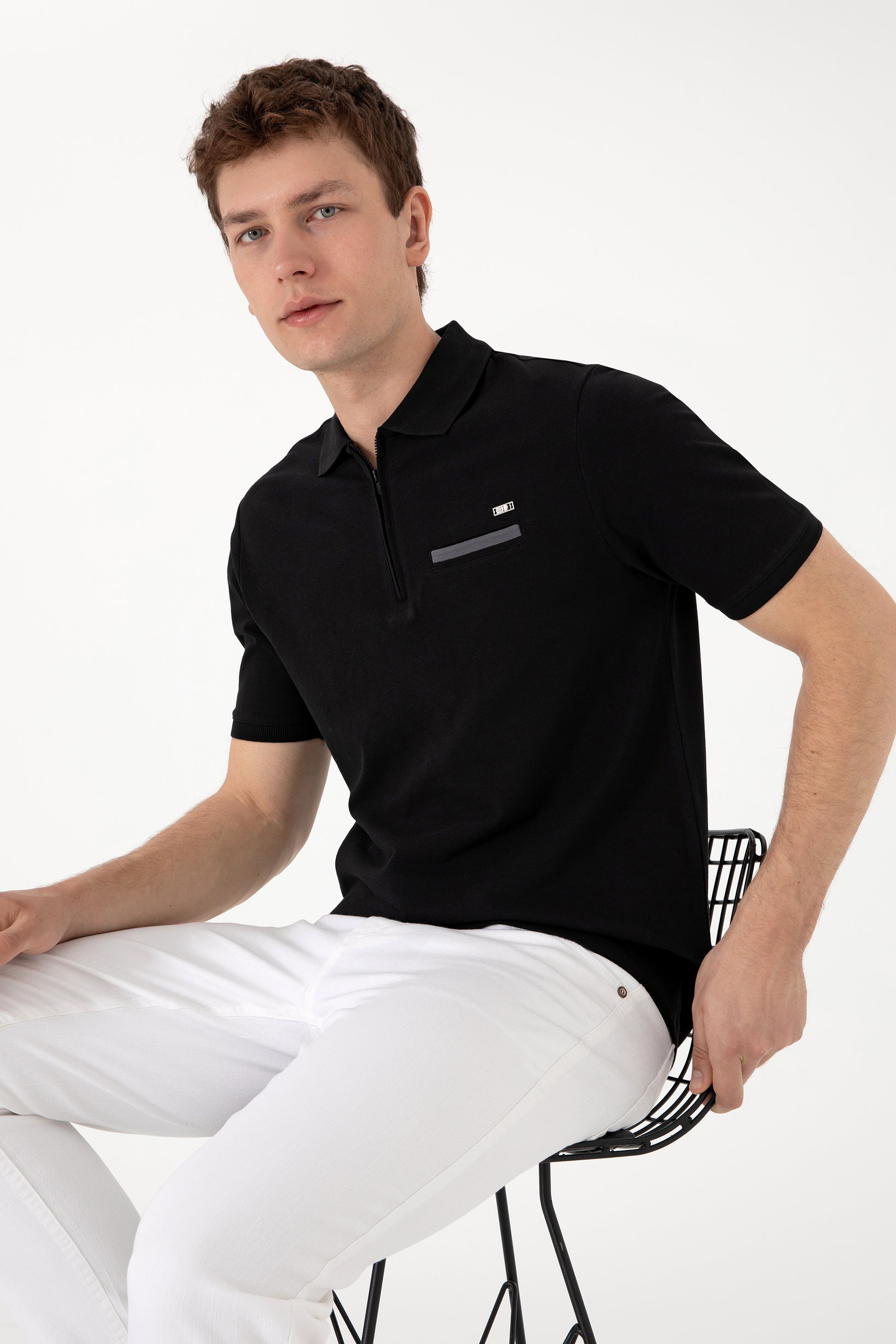 Men's Regular Fit Zipper Black T-Shirt