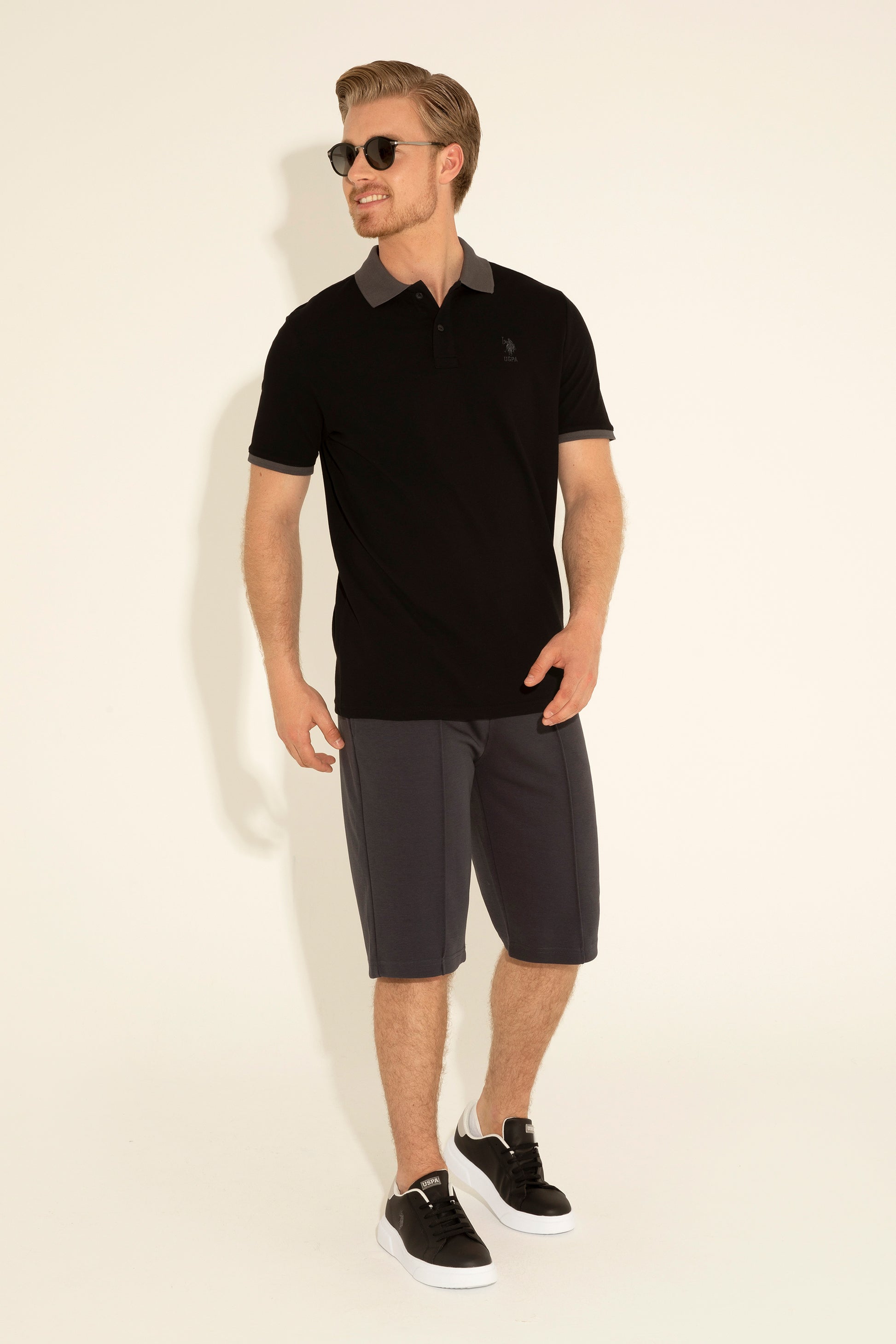 Men's Black Basic T-Shirt