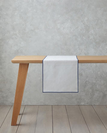 Arcane Polyester Runner 40x140 cm White - Navy