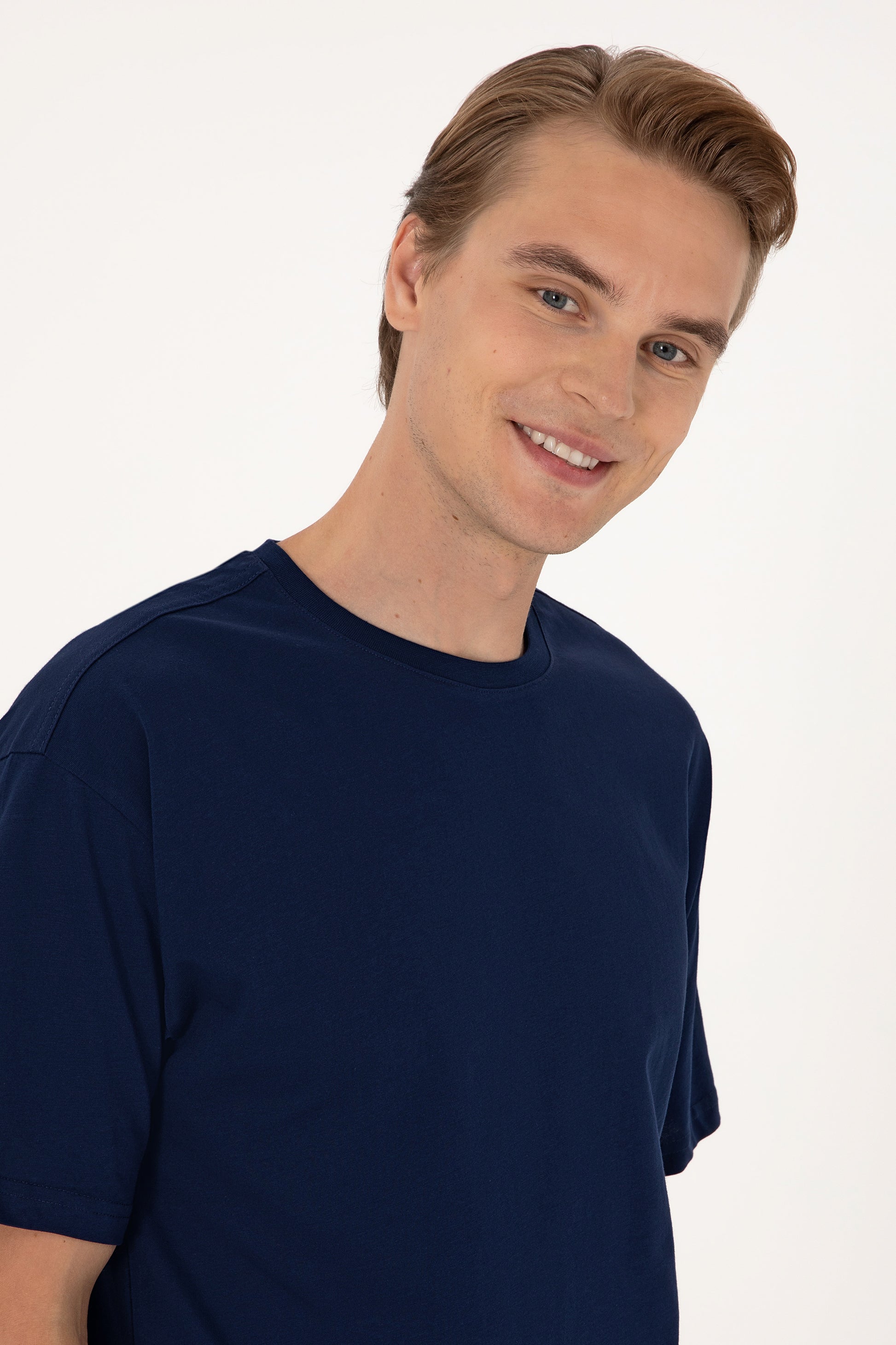 Men's Comfort Fit Crew Neck Navy T-Shirt