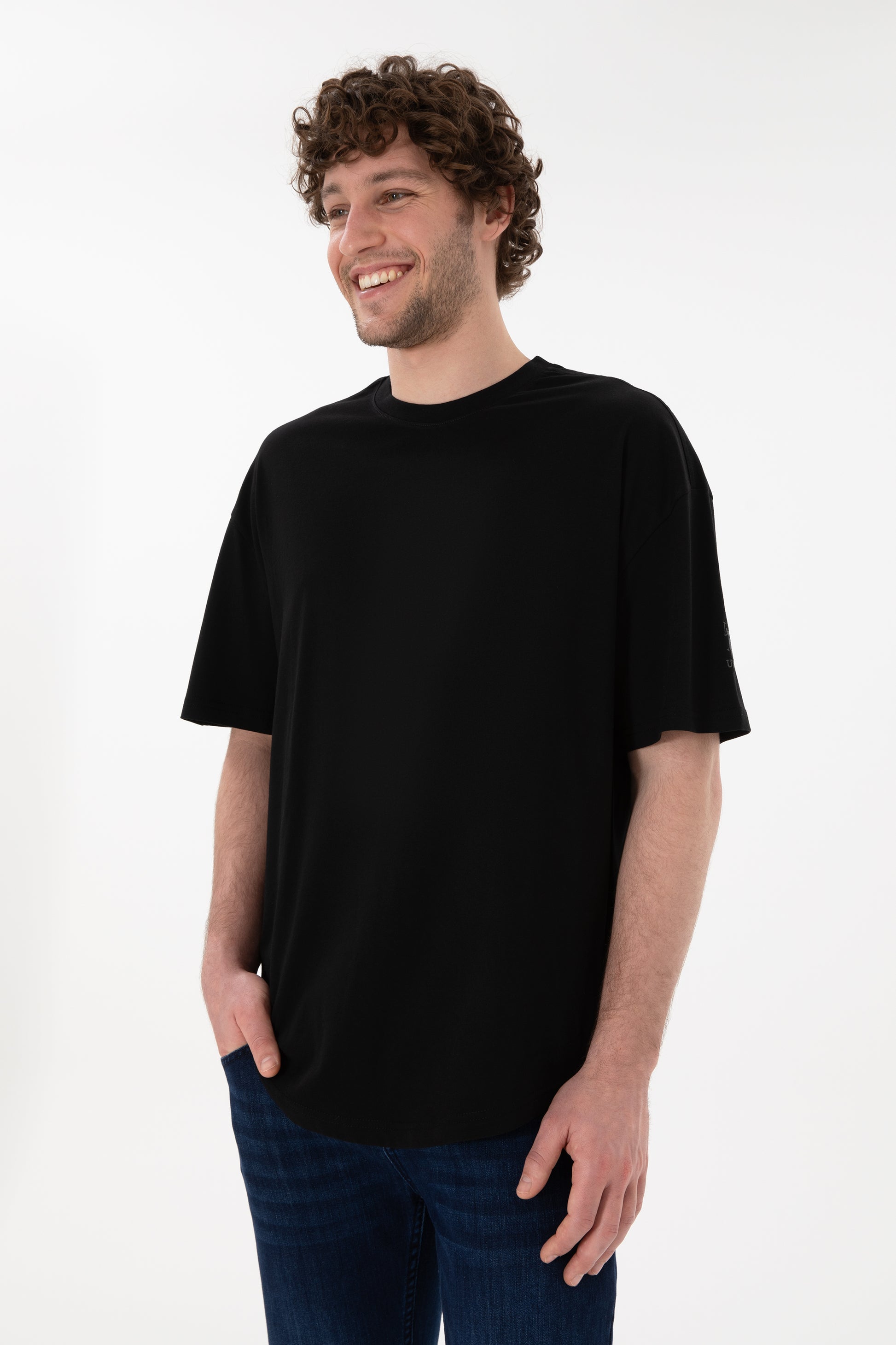 Men's Long Fit Crew Neck Black Basic T-Shirt