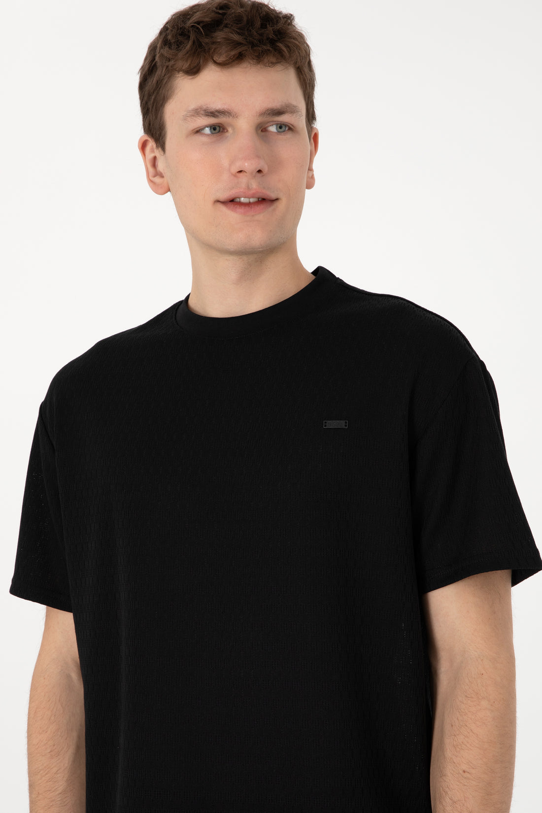 Men's Comfort Fit Crew Neck Black T-Shirt