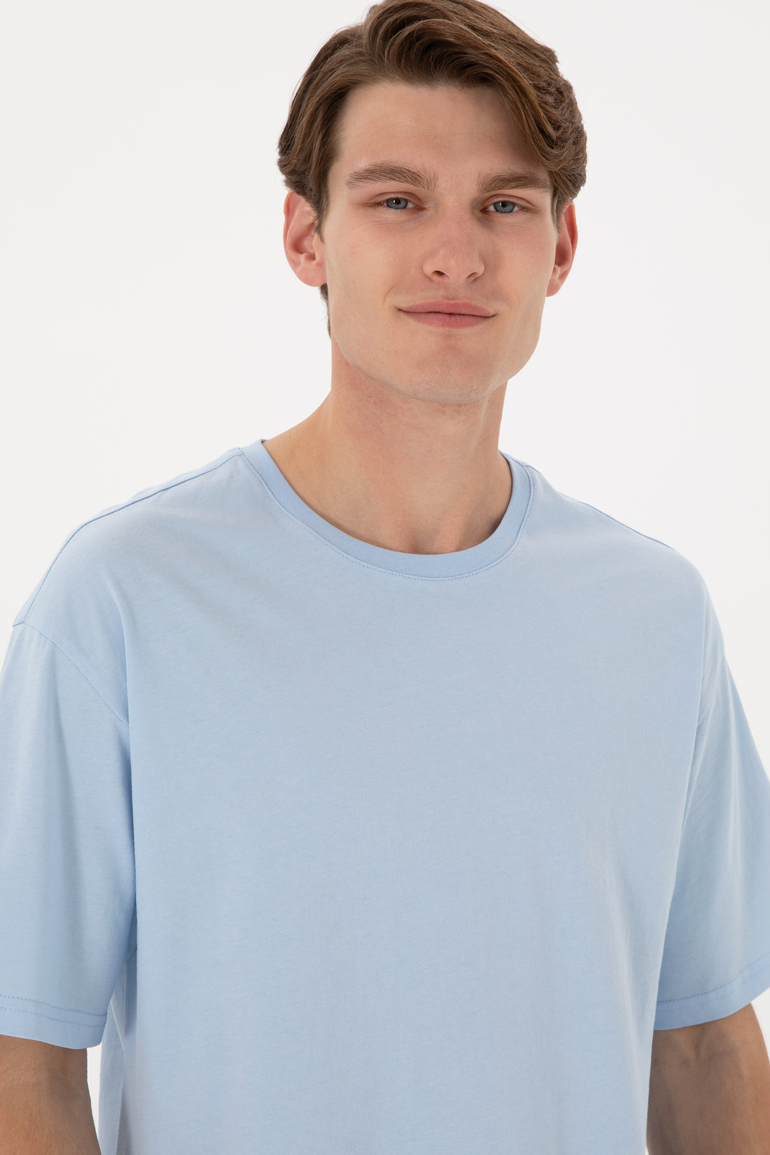 Men's Comfort Fit Crew Neck Light Blue T-Shirt