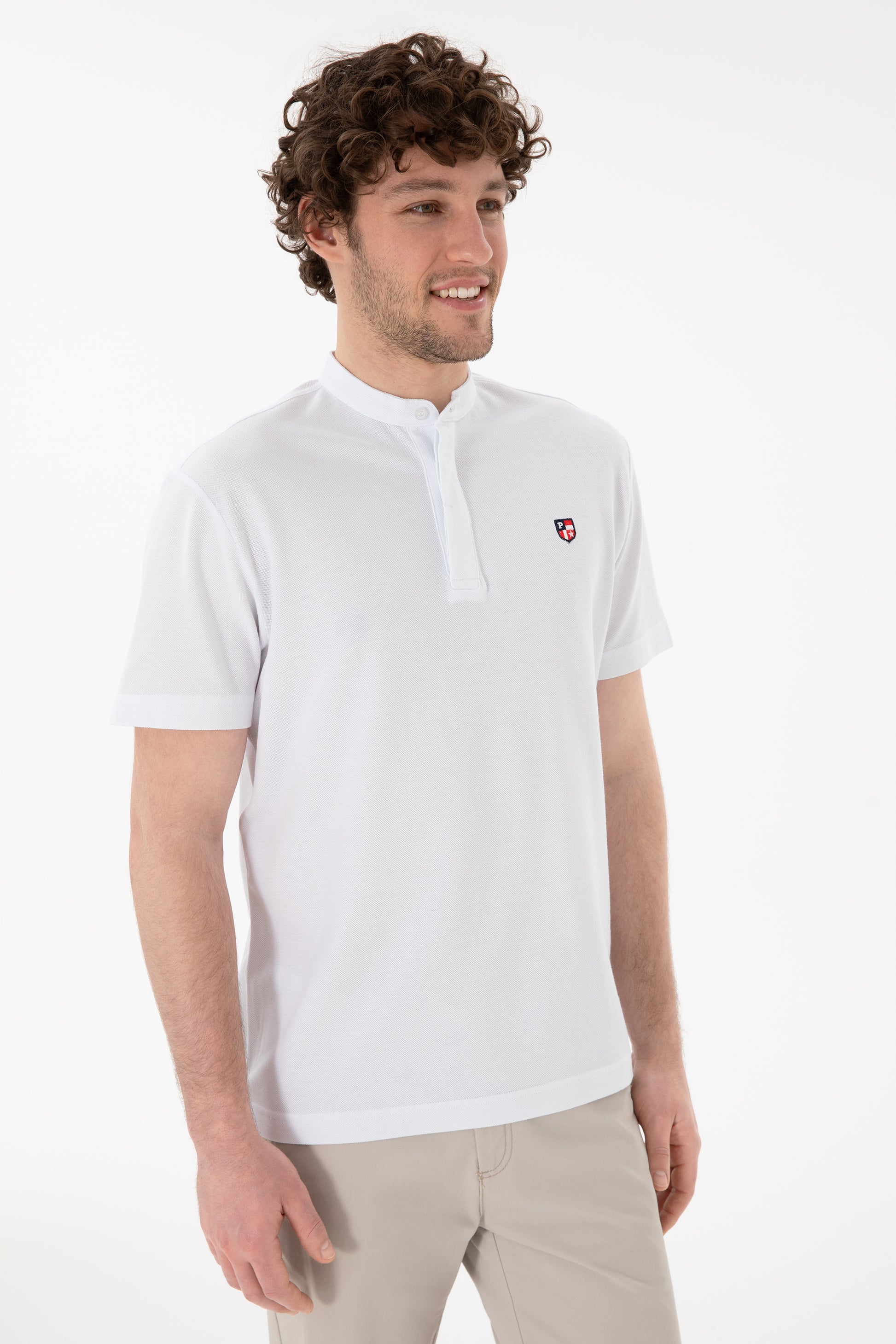 Men's Regular Fit Dominant Collar White Basic T-Shirt
