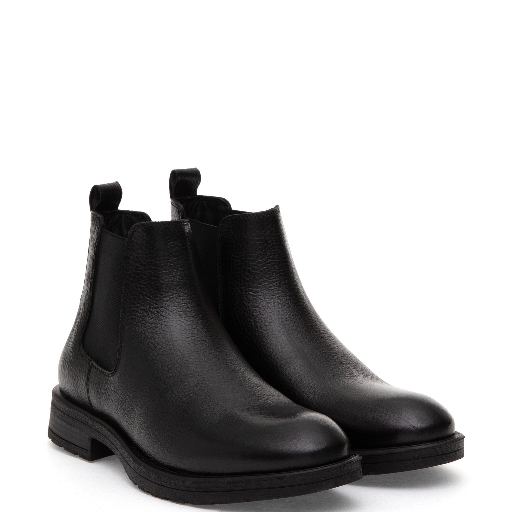 Black 100% Leather Rubber Sole Chelsea Boots