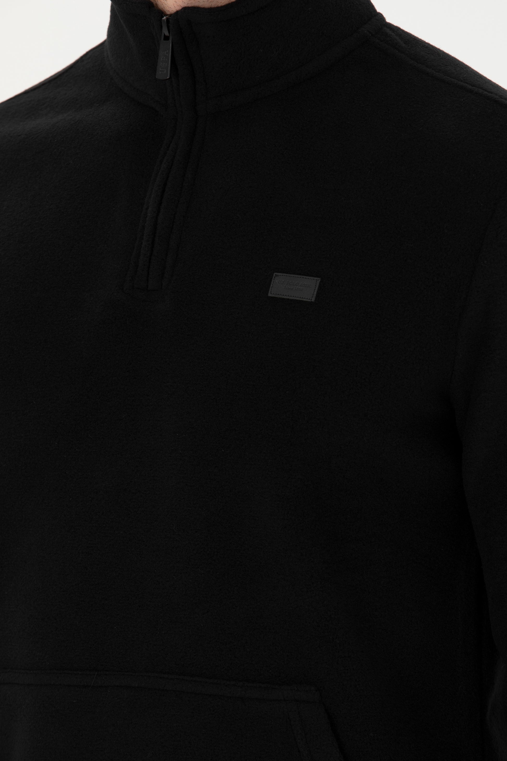 Men's Black Sweatshirt