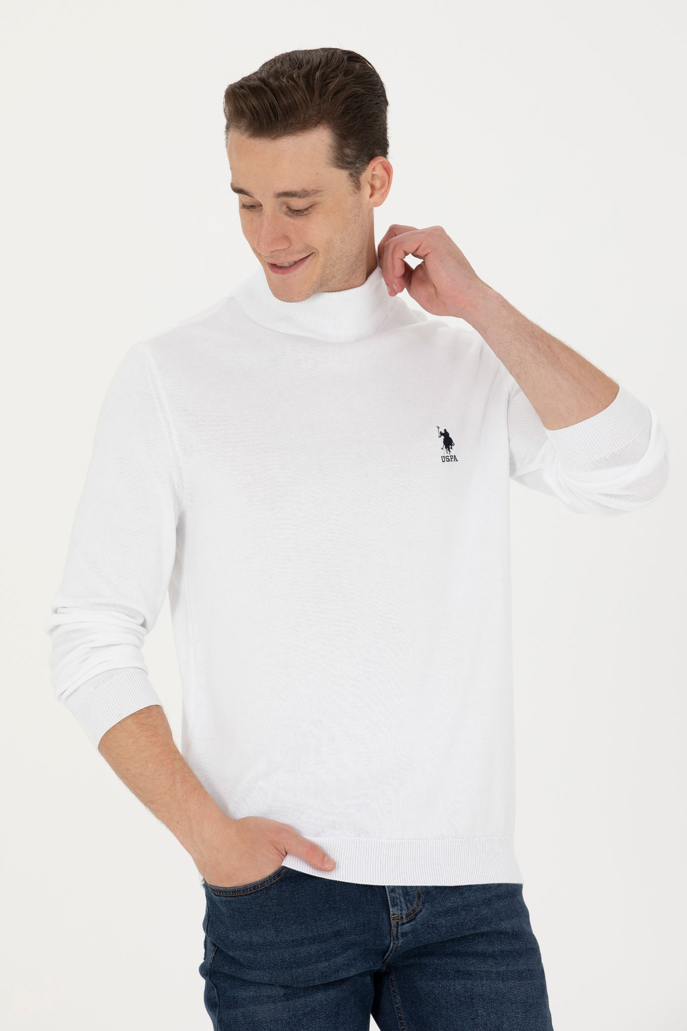 Men's White Basic Sweater