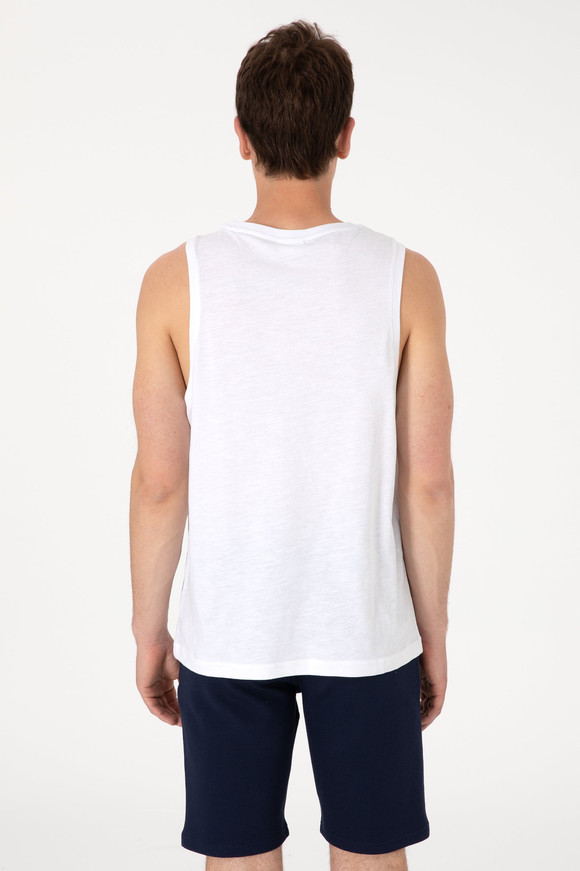 Men's Regular Fit Crew Neck White Sleeveless T-shirt